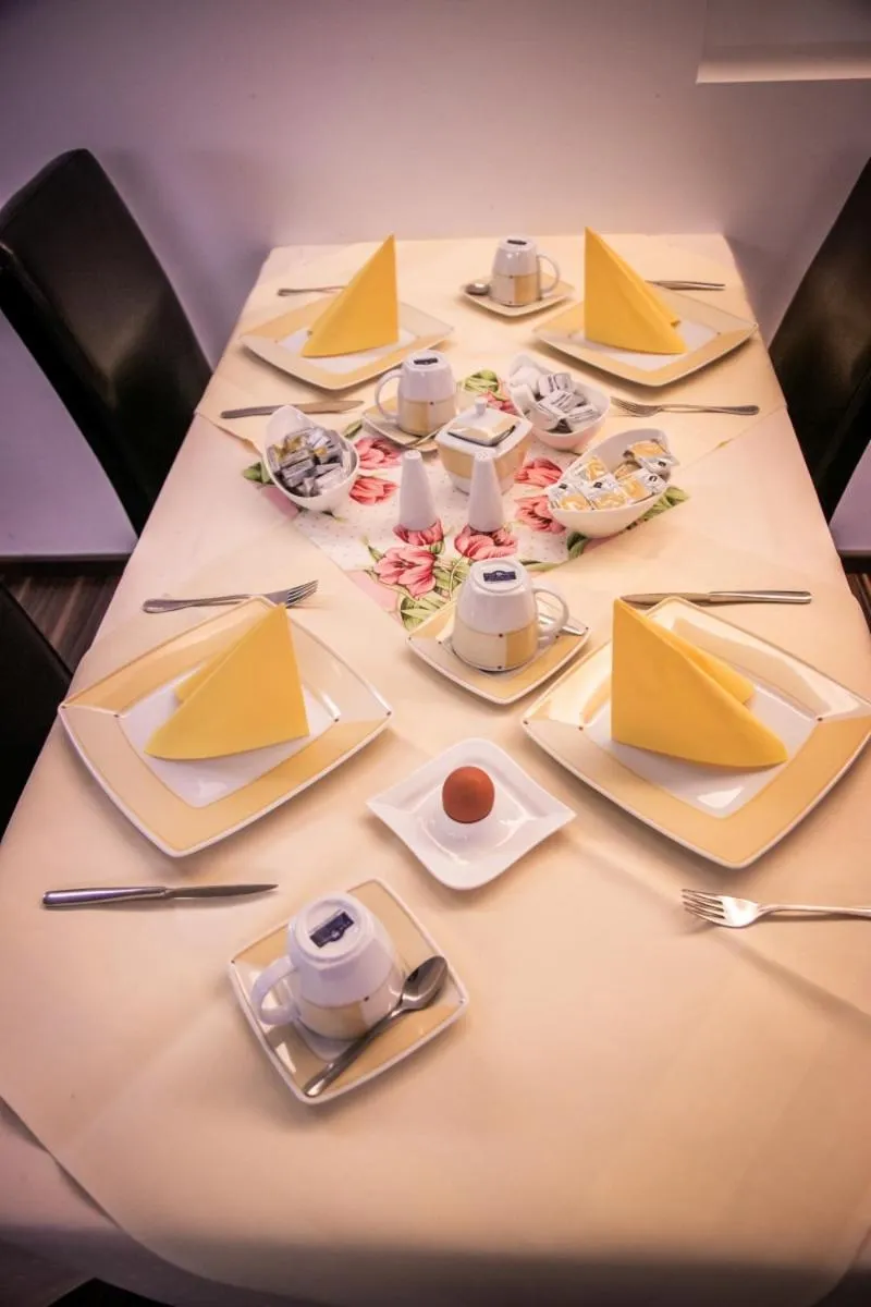 Breakfast in Hotel Am Rathaus