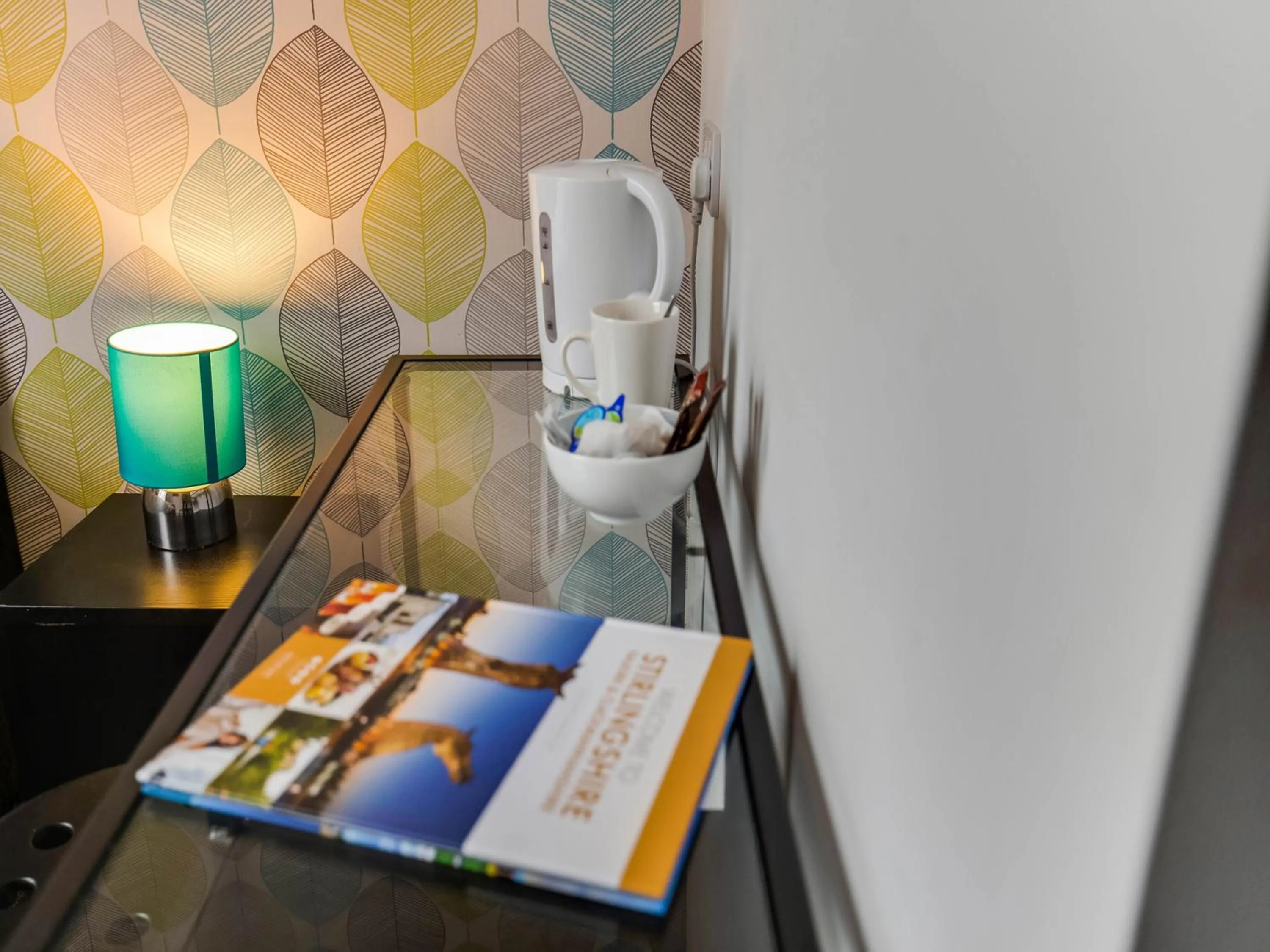 Coffee/tea facilities in Lost Guest House Stirling