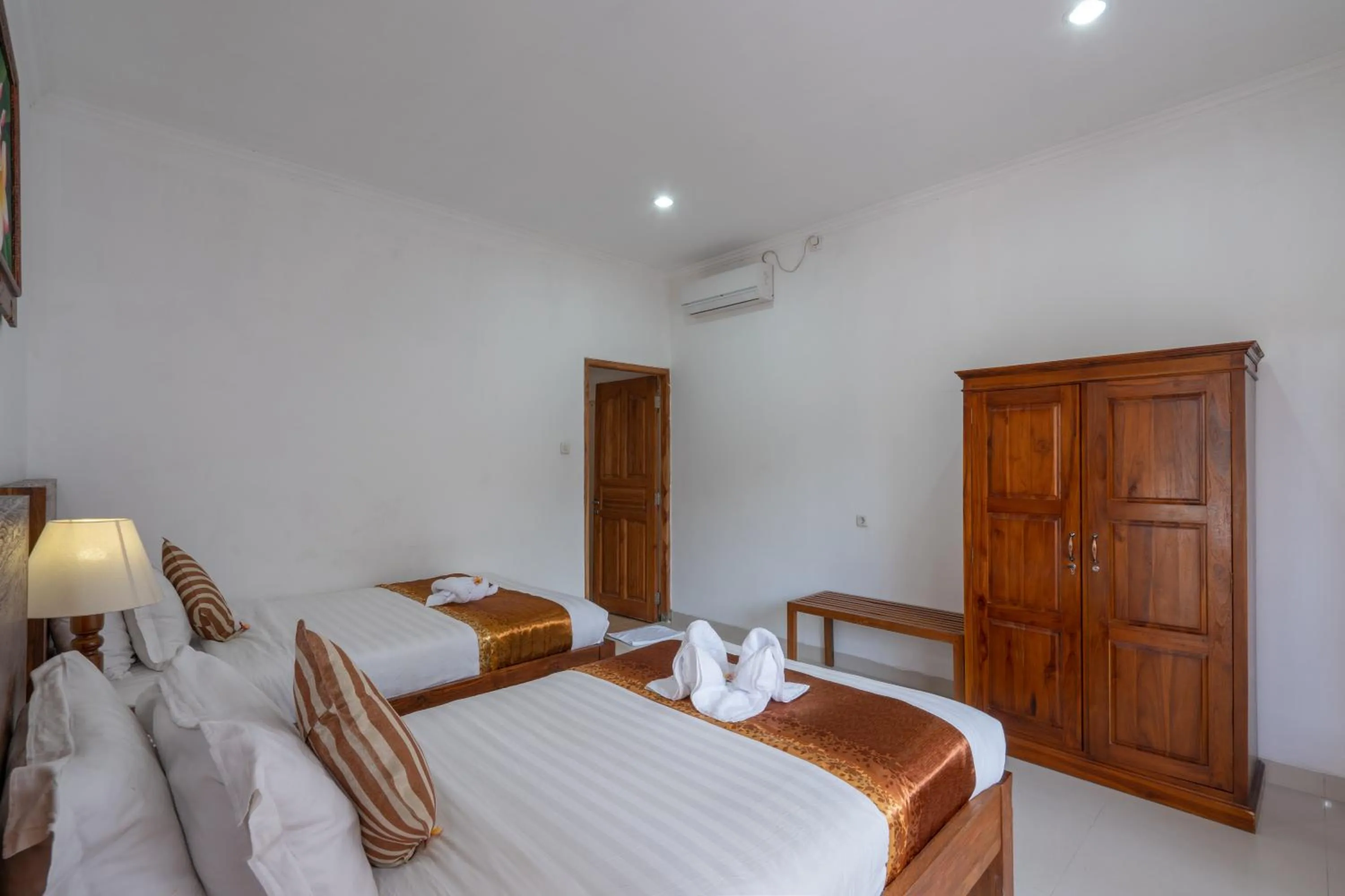 Bed in Nusa Indah Bungalow