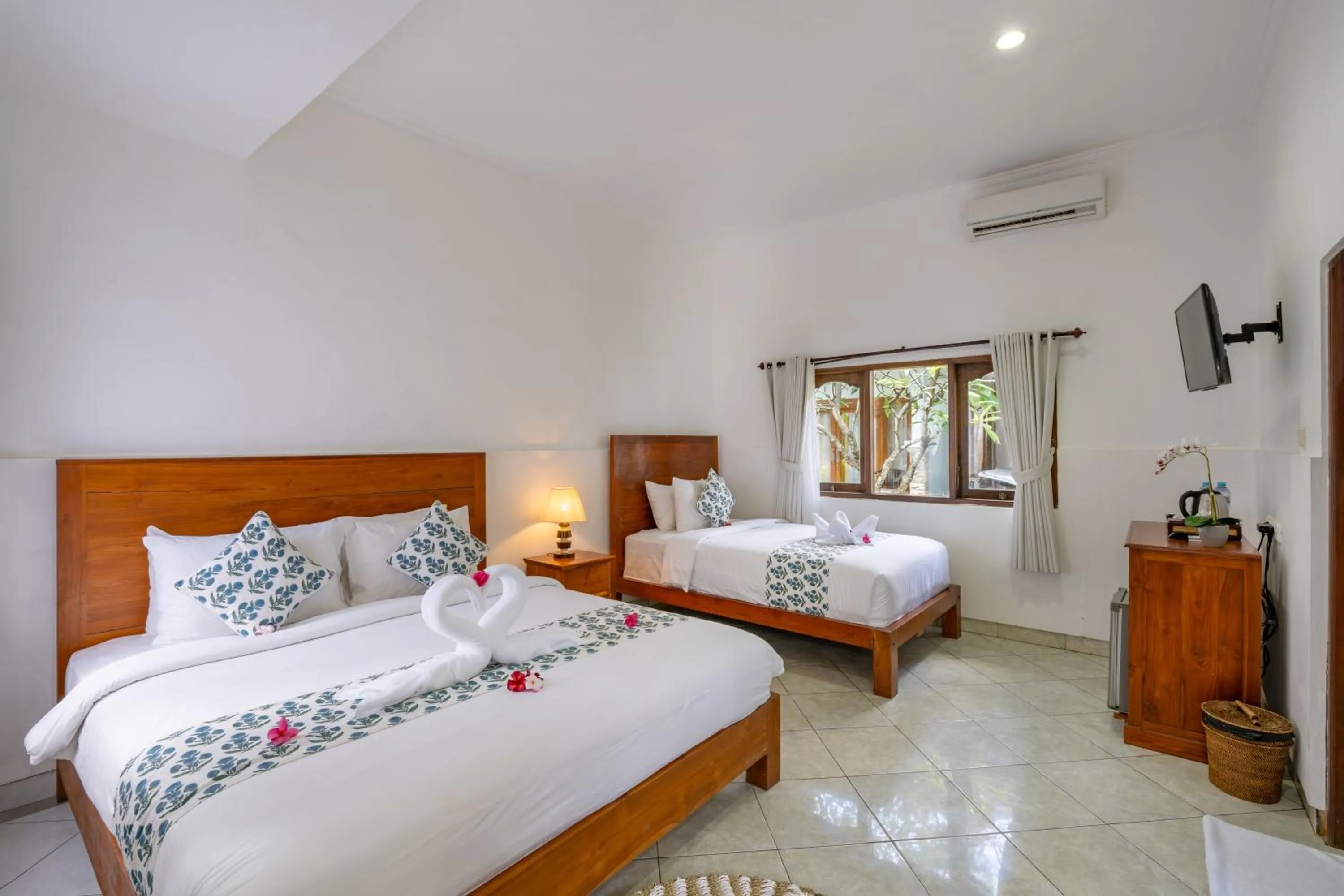 Bed in Nusa Indah Bungalow