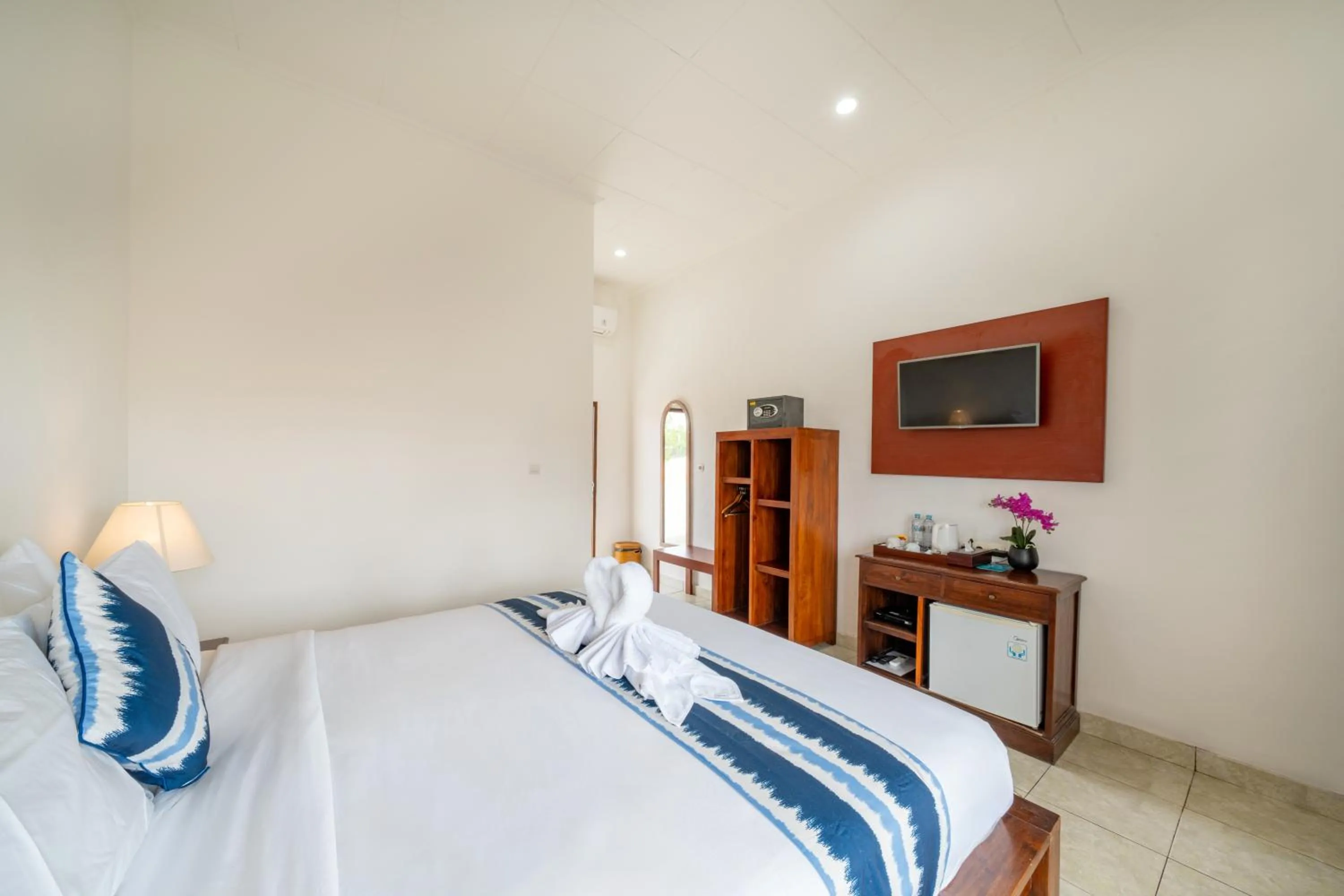 Bed in Nusa Indah Bungalow