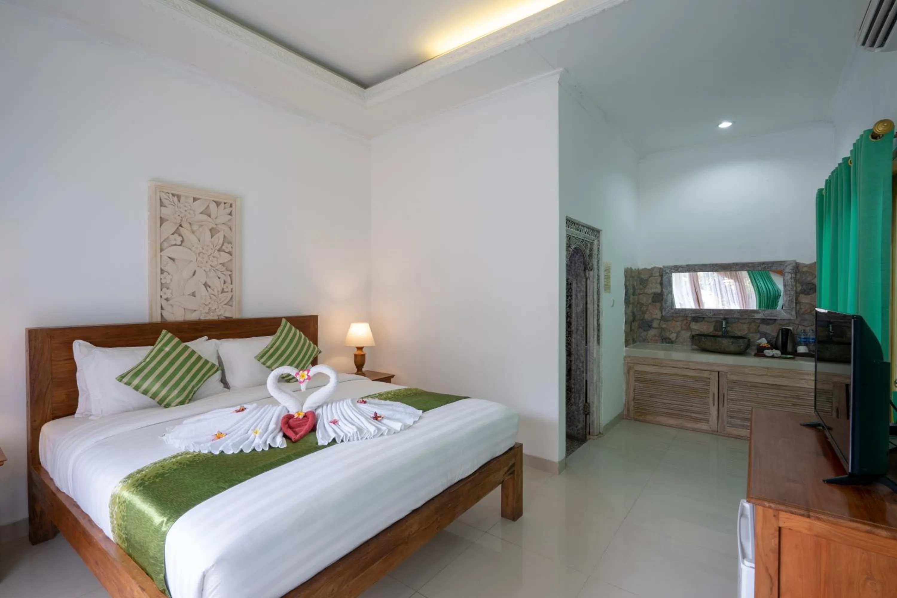 Bedroom, Bed in Nusa Indah Bungalow