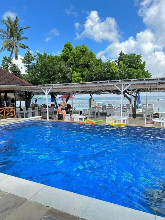Pool view in Nusa Indah Bungalow