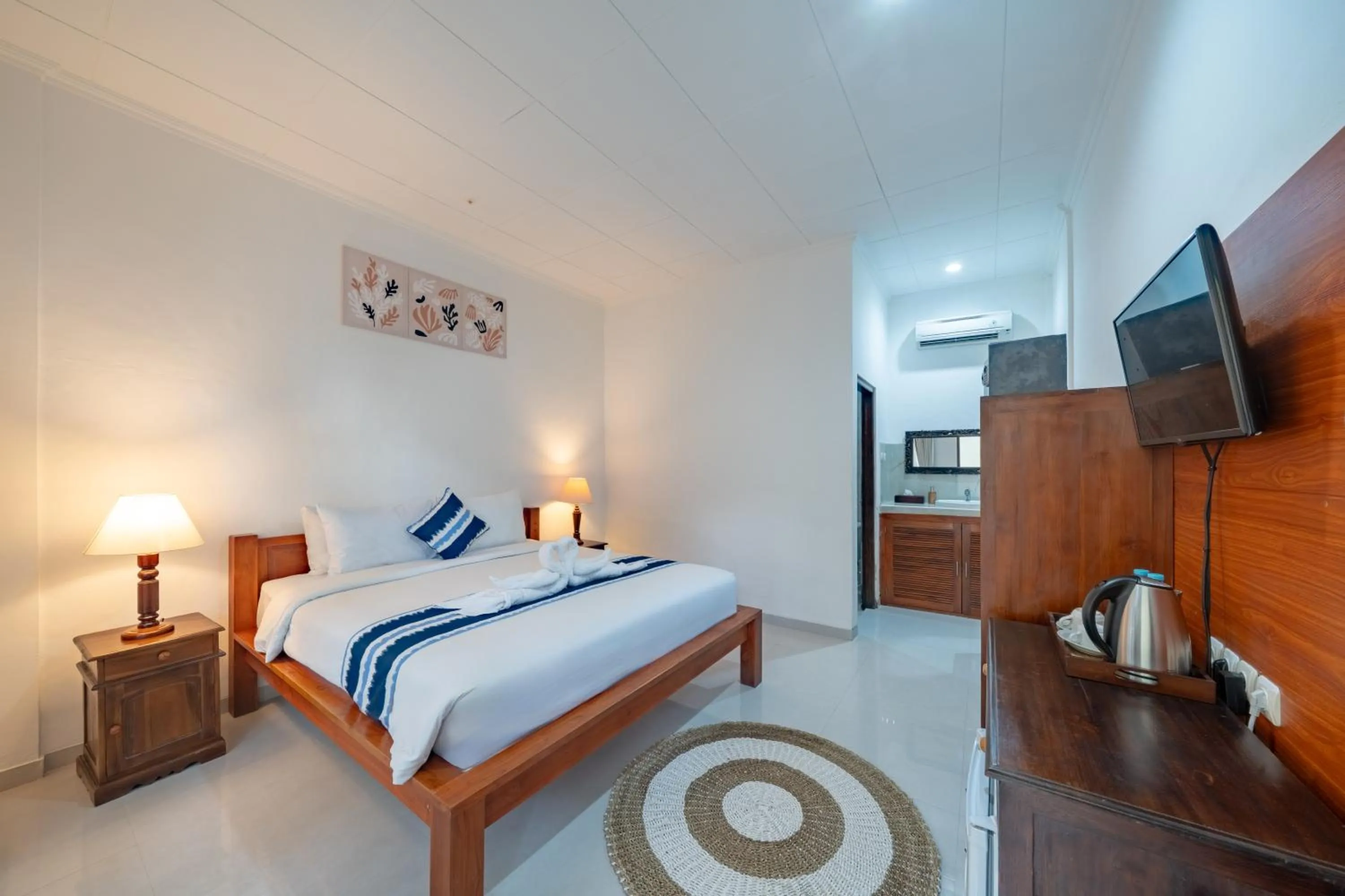 Bed in Nusa Indah Bungalow