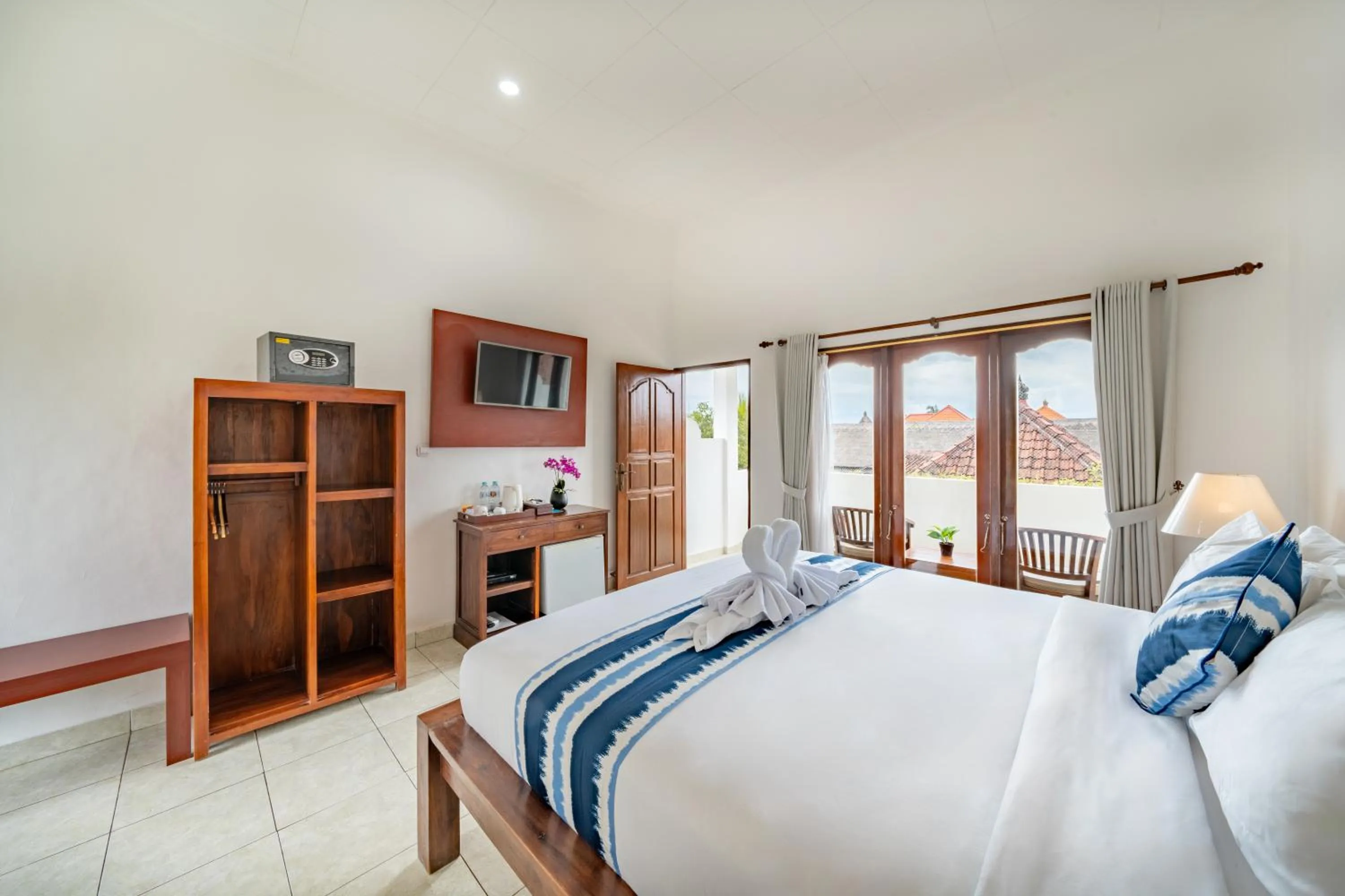 Bed in Nusa Indah Bungalow