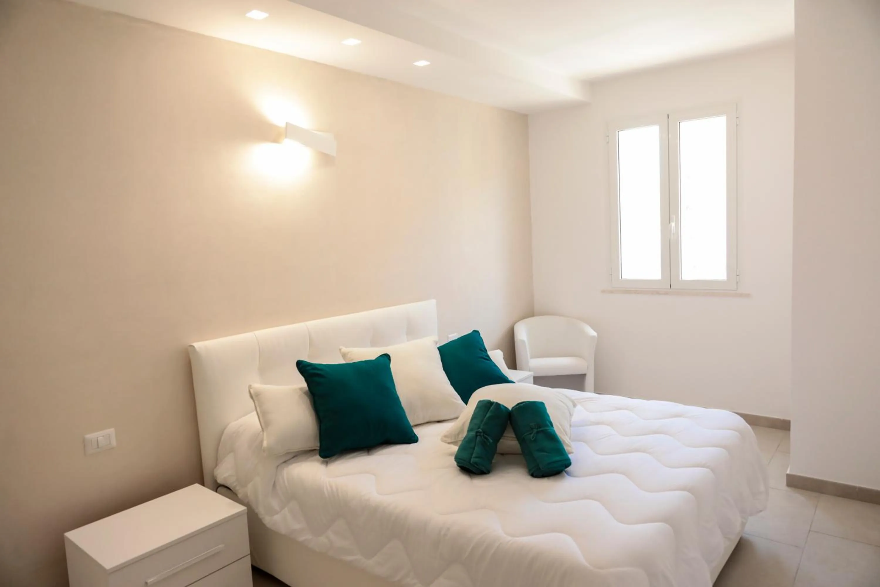 Bed in The Smerald 2