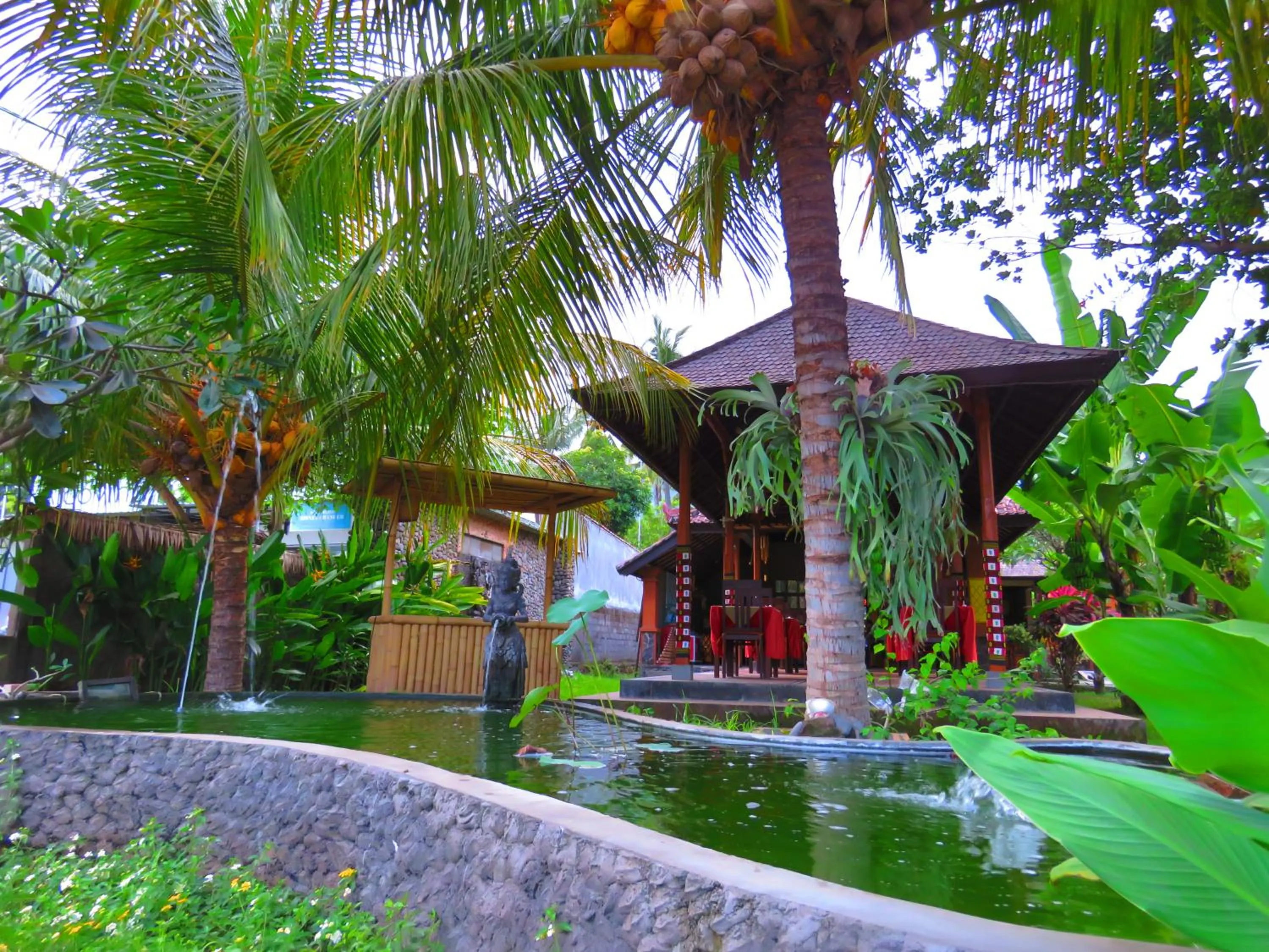 Restaurant/places to eat in Suka Sari Cottages