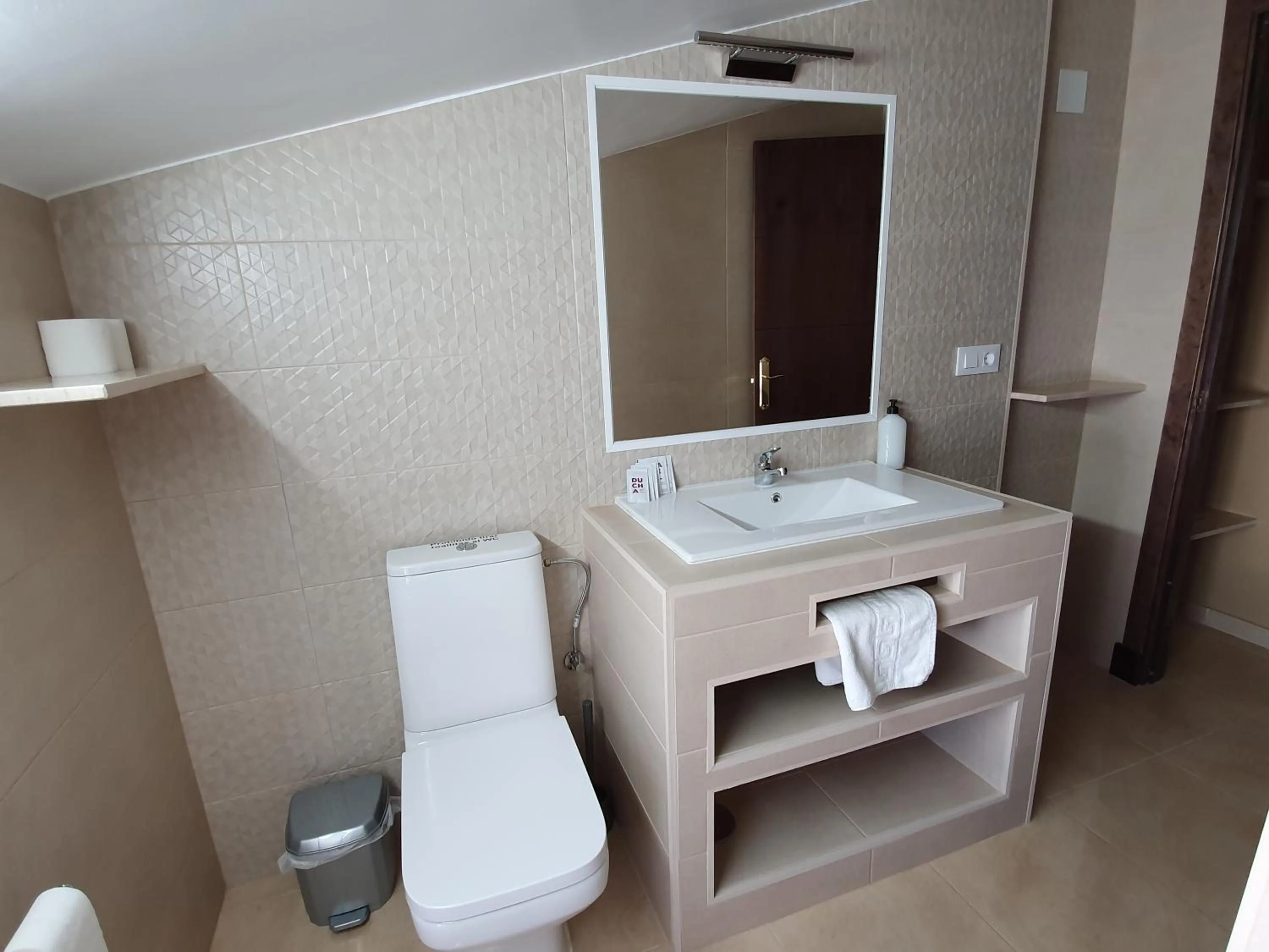 Bathroom in Hostal Málaga