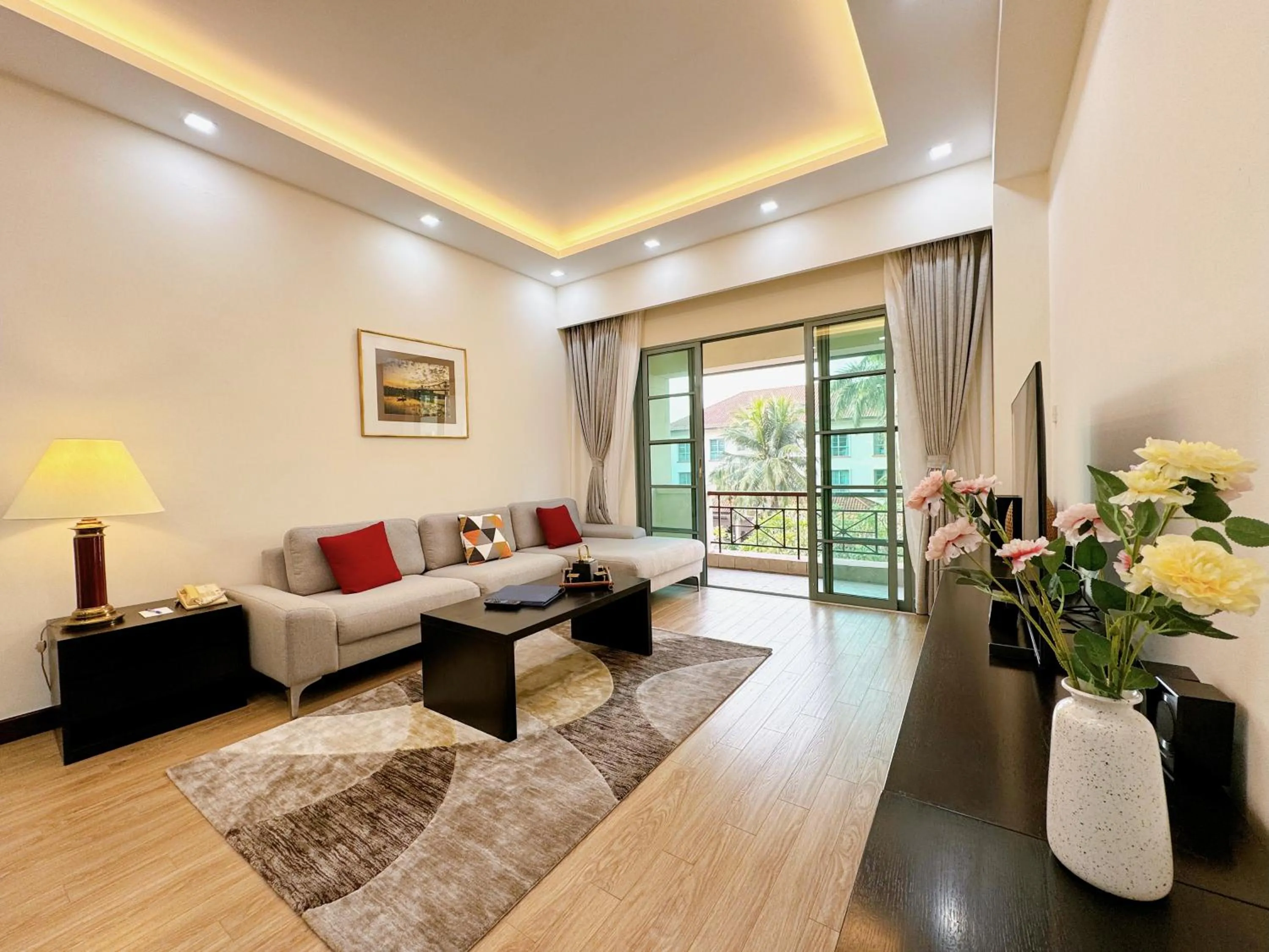 Living room in Diamond Westlake Suites