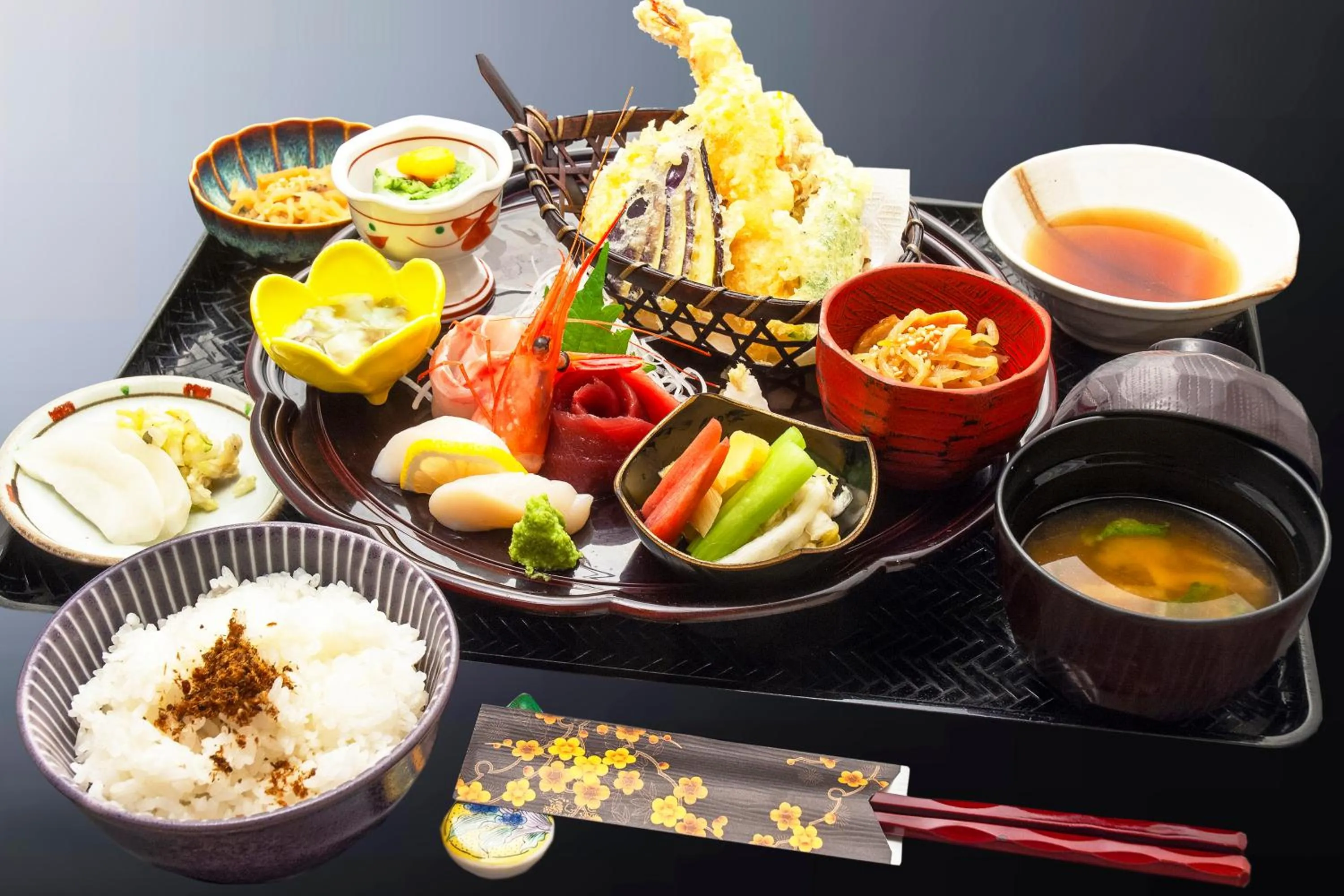 Food and drinks in Oyado Yukizumi