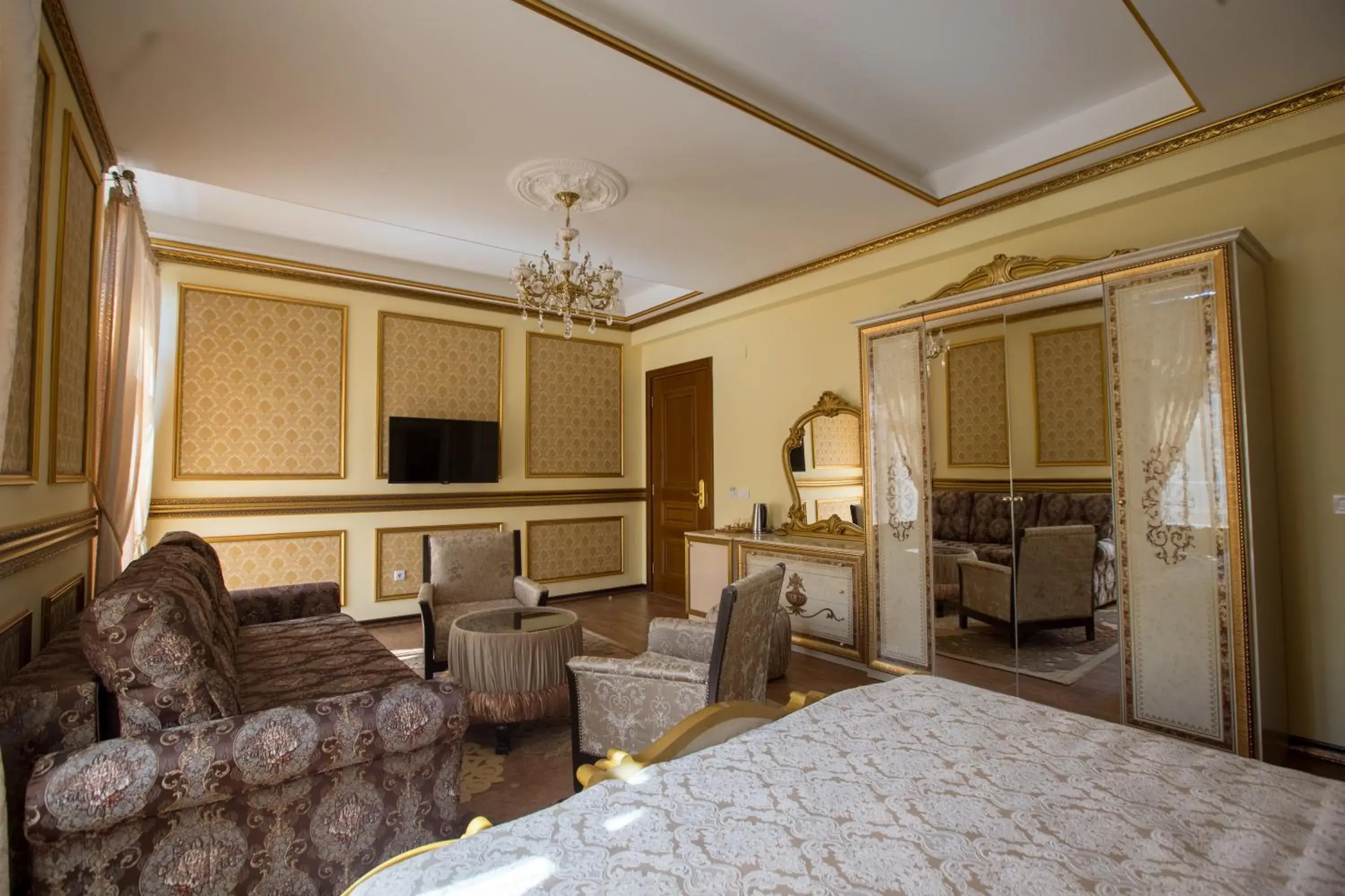 King Room with Balcony in Robevski luxury rooms King Room with Balcony in Robevski luxury rooms