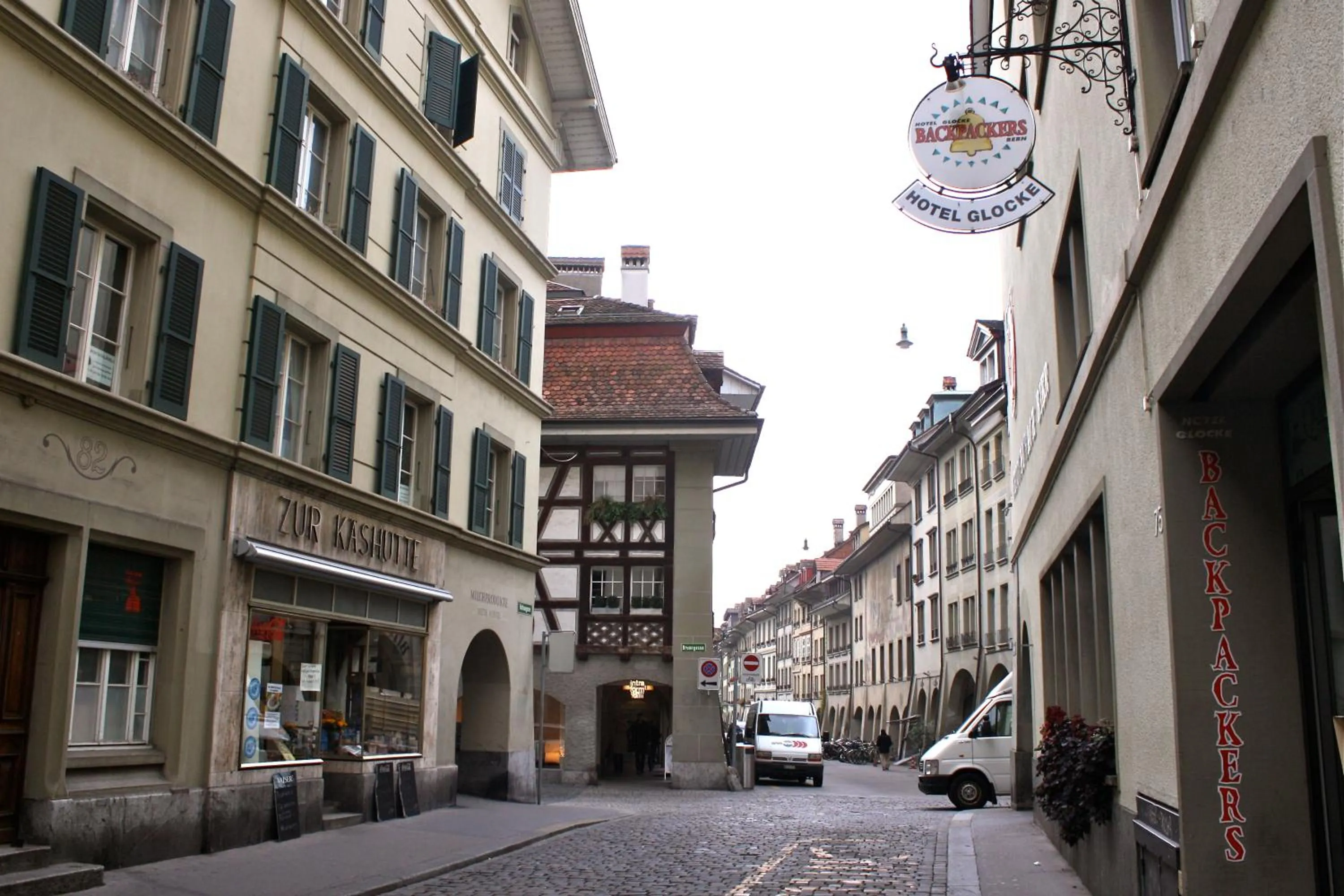 Facade/entrance in Bern Backpackers Hotel Glocke