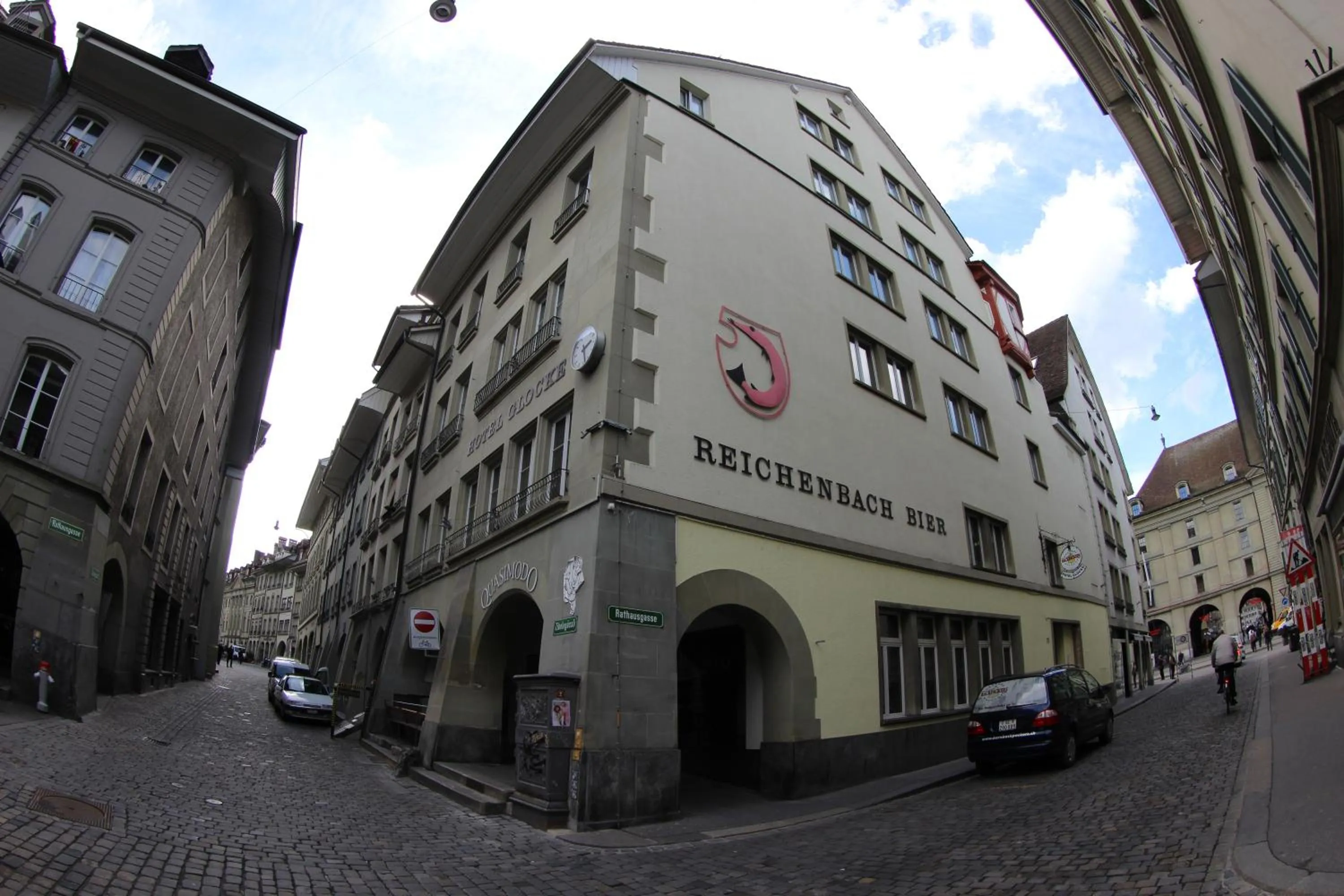 Facade/entrance in Bern Backpackers Hotel Glocke