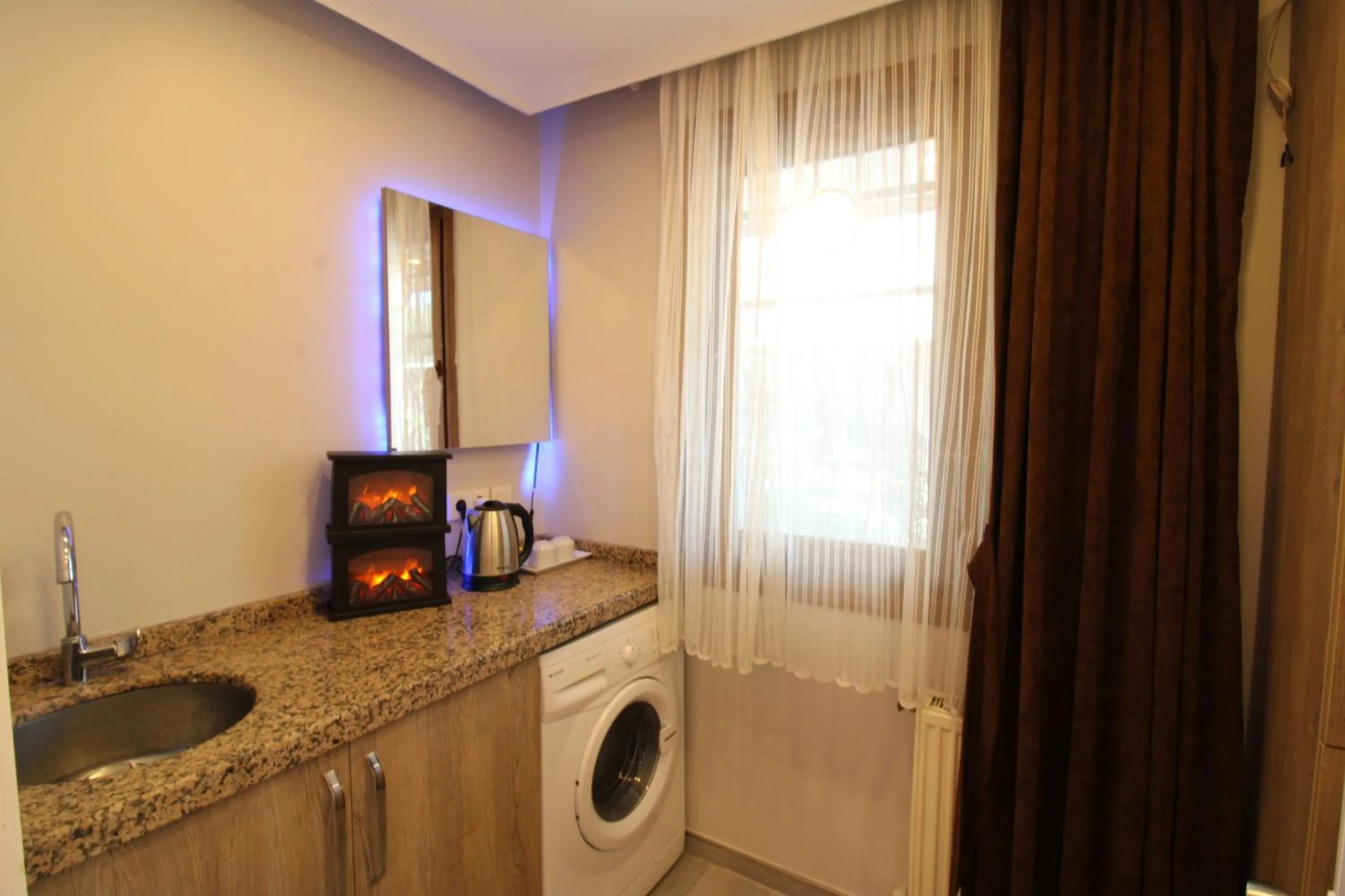 Coffee/tea facilities in Sahrakent Otel Ataşehir