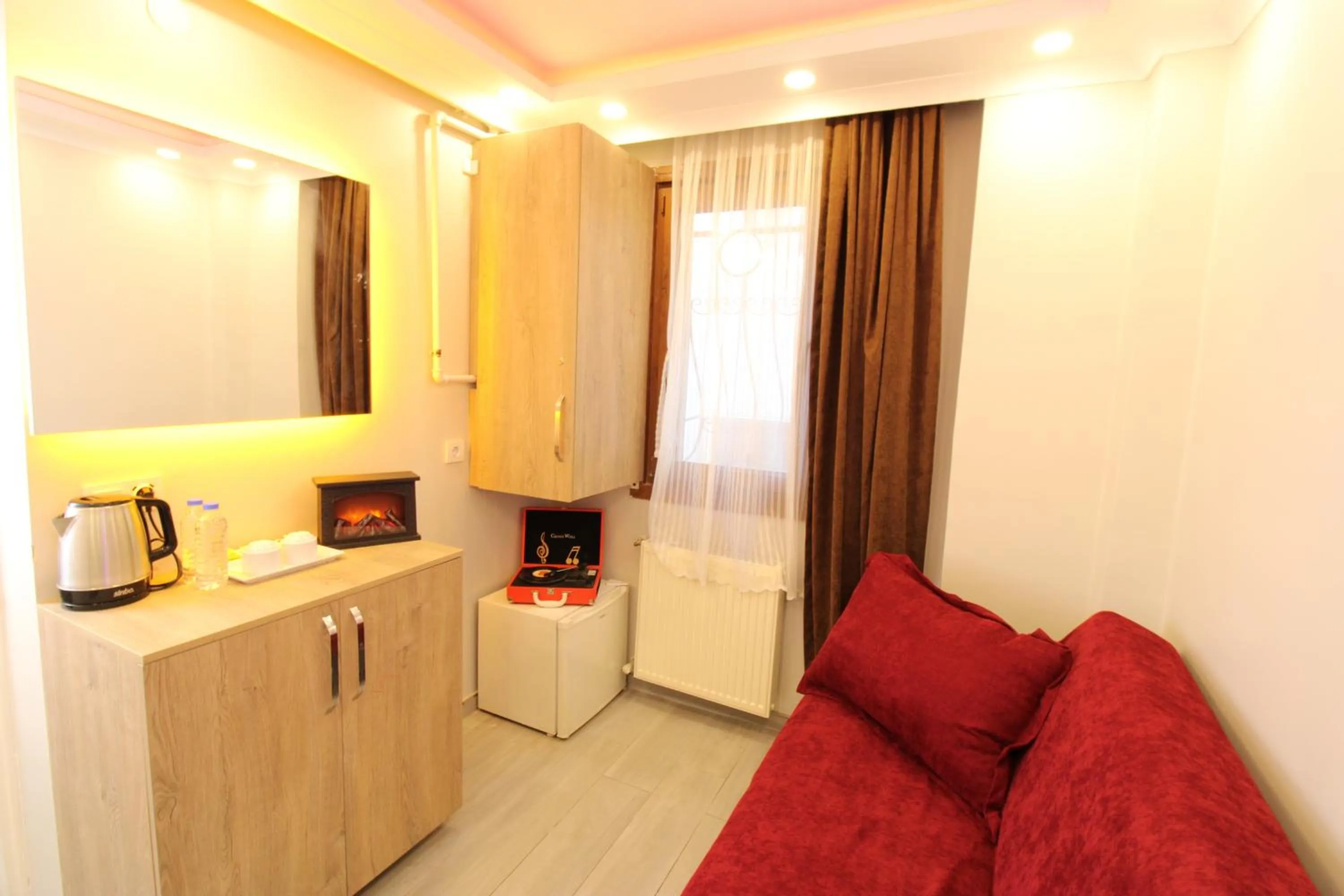 Coffee/tea facilities in Sahrakent Otel Ataşehir