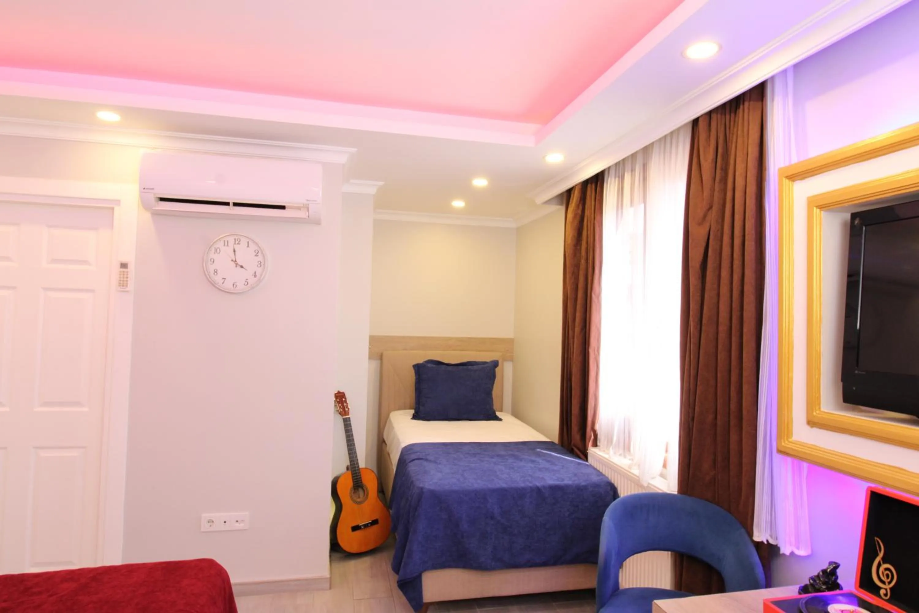 Bed in Sahrakent Otel Ataşehir