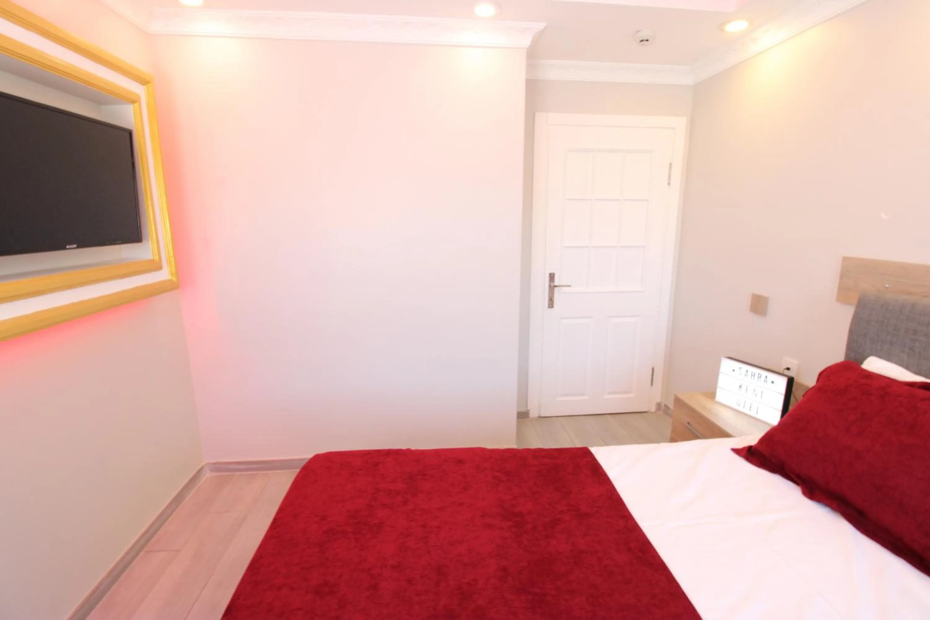 Bed in Sahrakent Otel Ataşehir