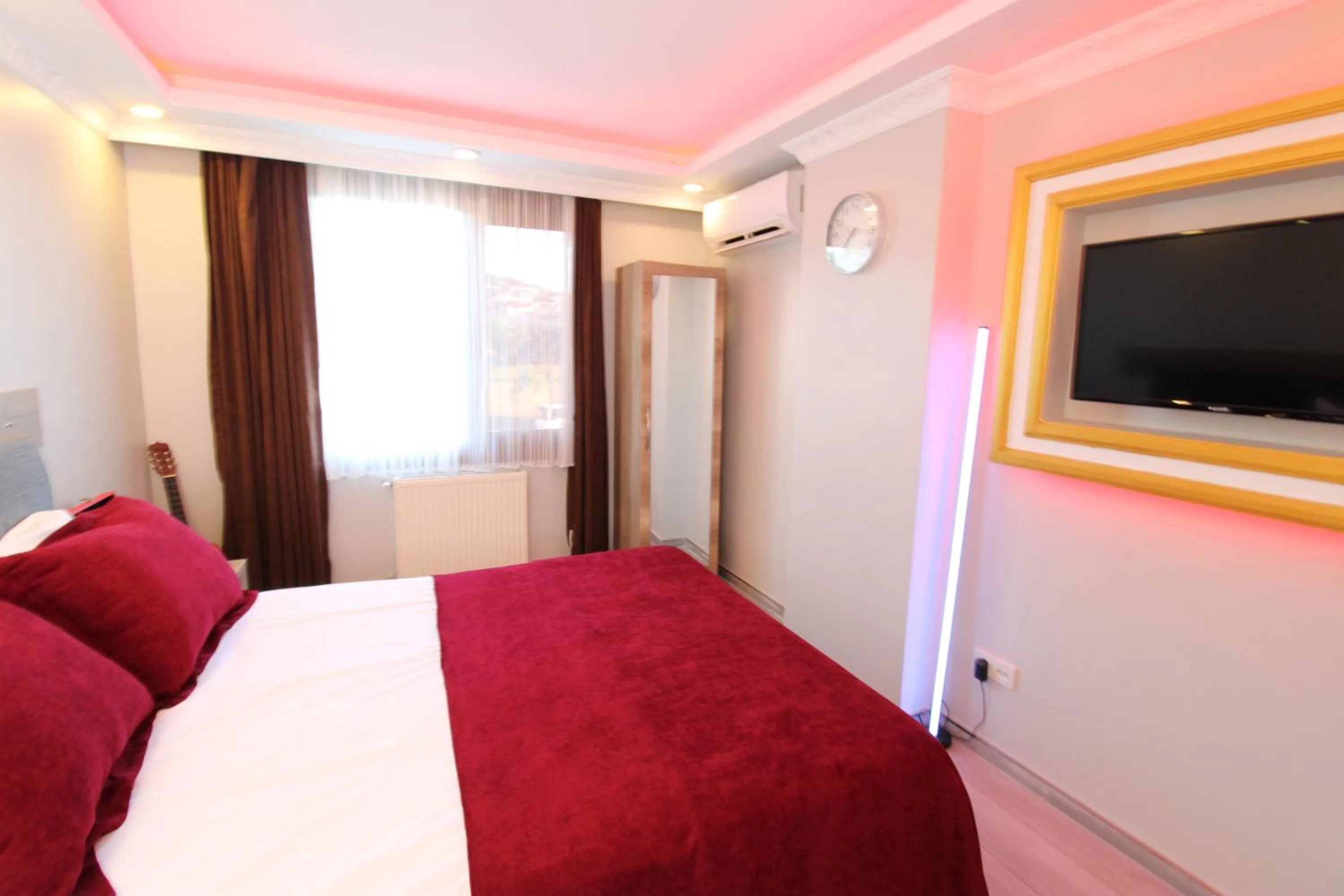 Bed in Sahrakent Otel Ataşehir