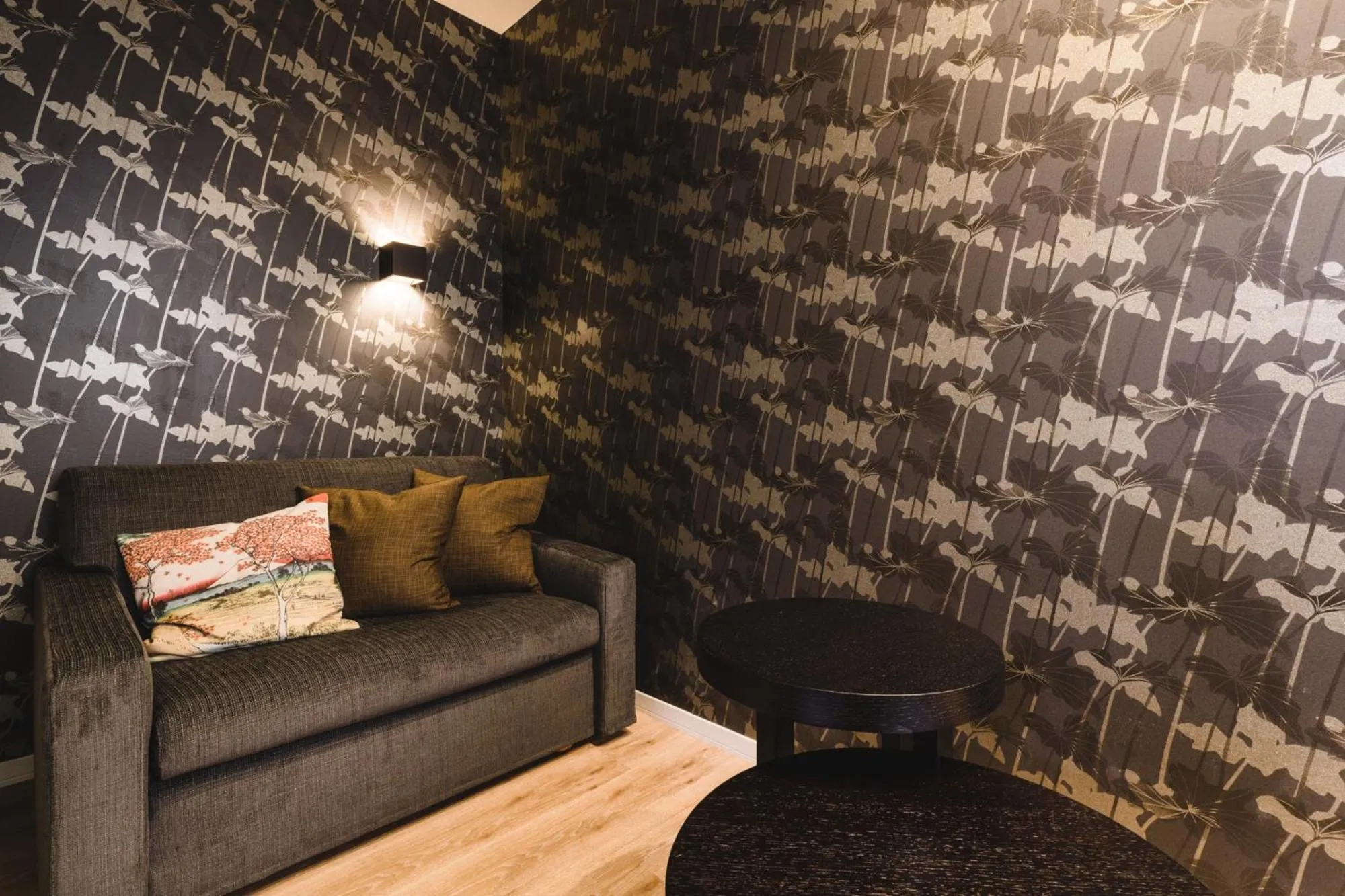 Dining area in Trip Base HAKATAEKIMAE