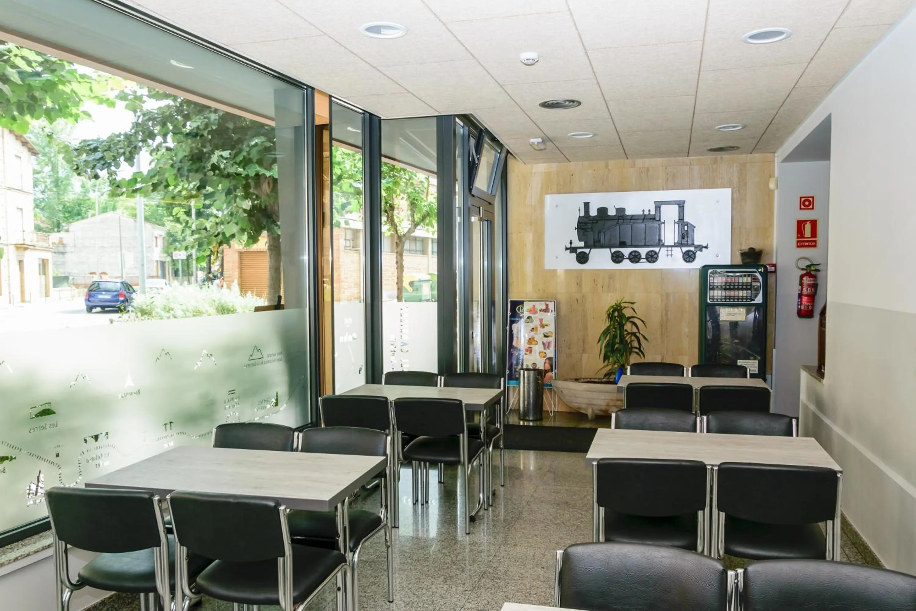 Lounge or bar in Hotel Estació