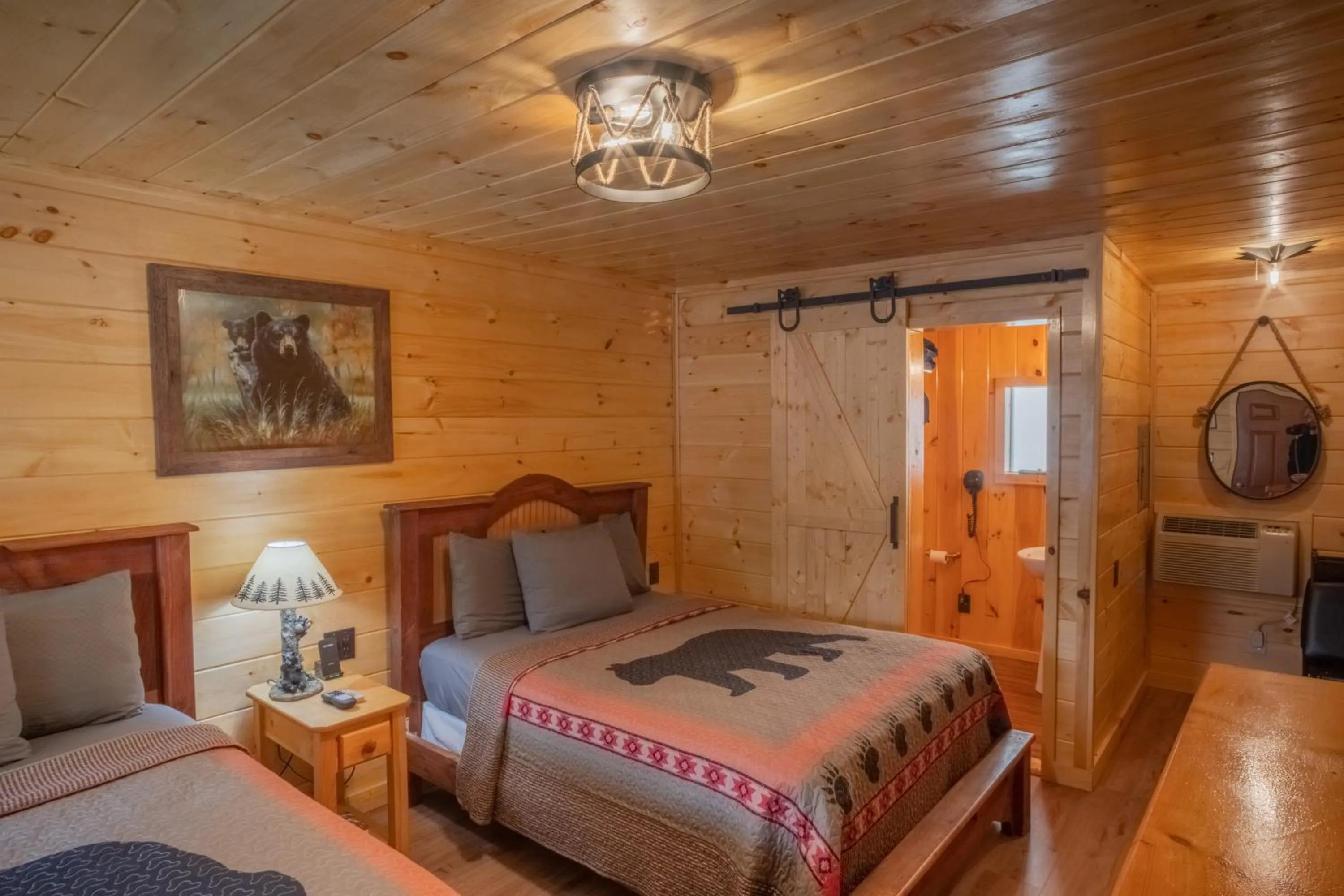 Bed in Marshall's Creek Rest Motel