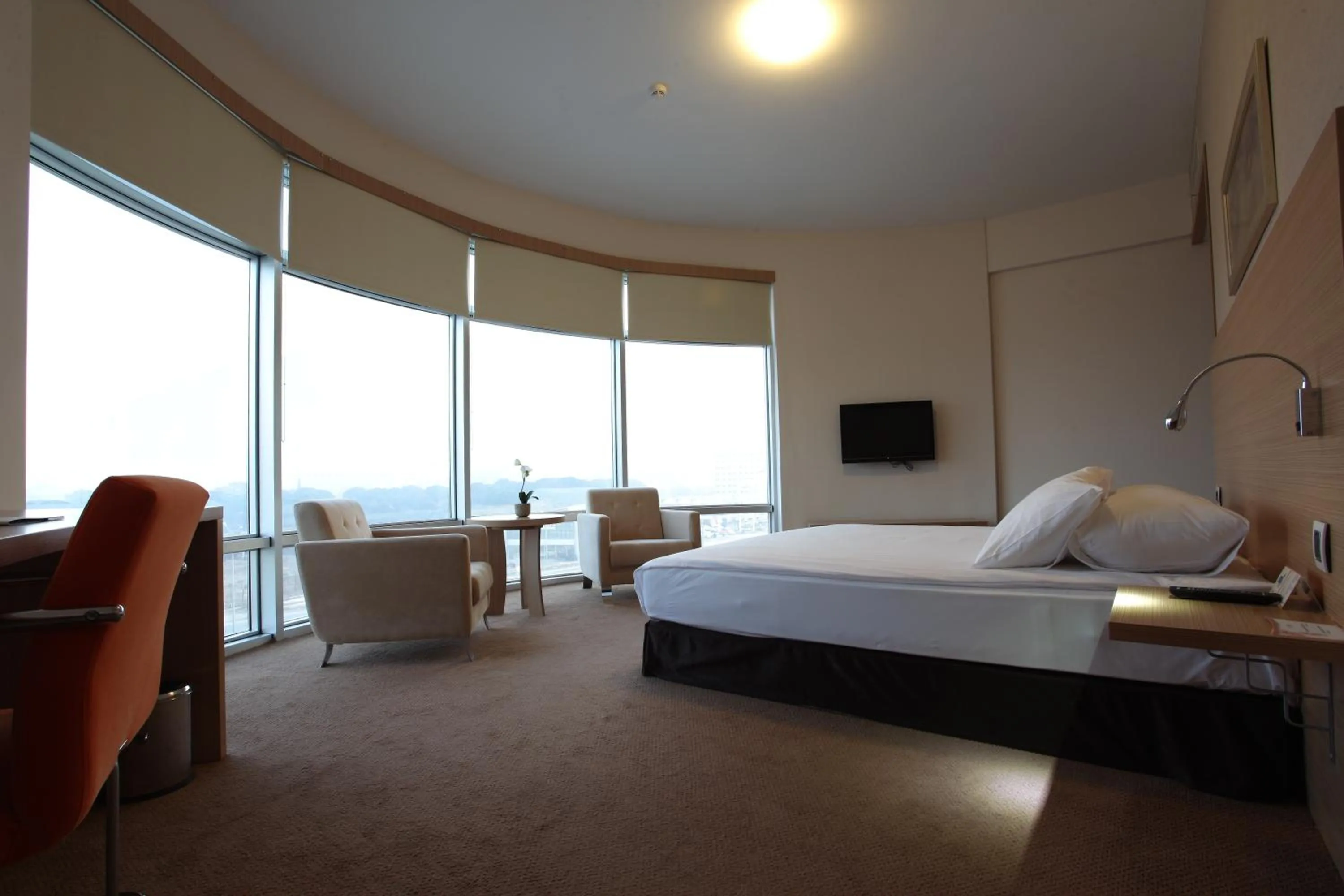 Photo of the whole room, Bed in Orucoglu Oreko Hotel