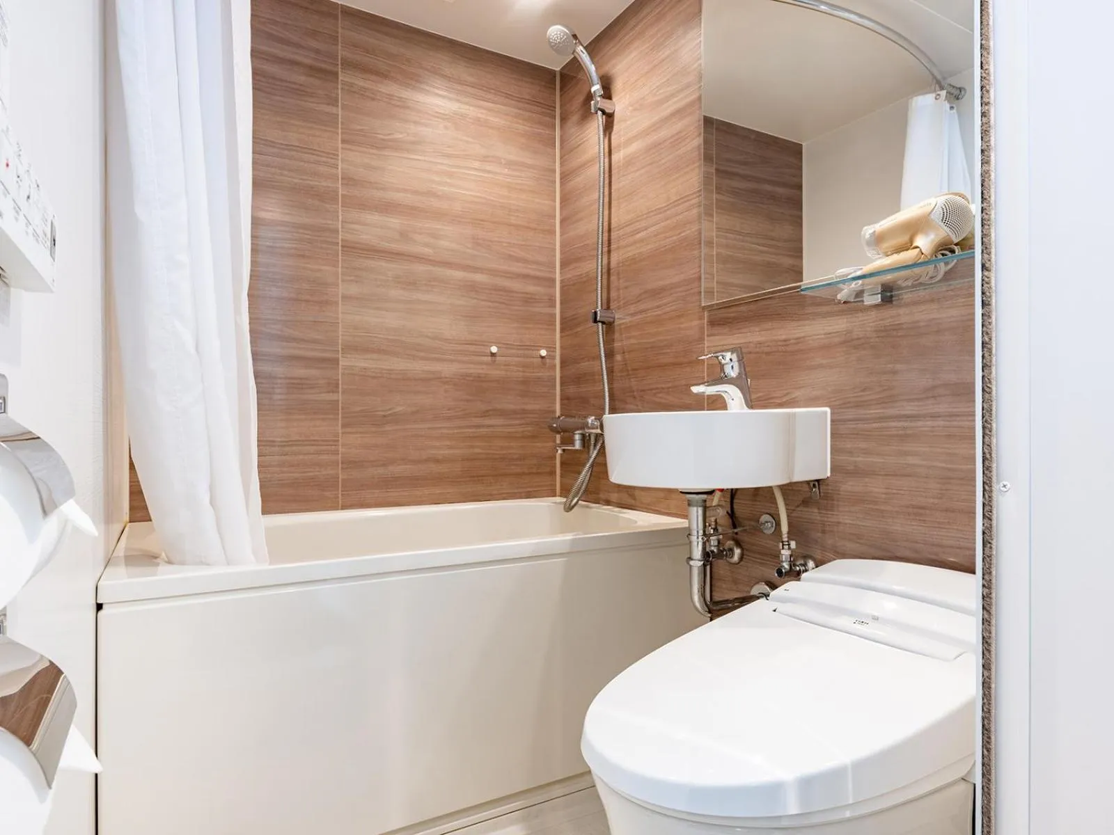 The OneFive Osaka Namba Kuromon