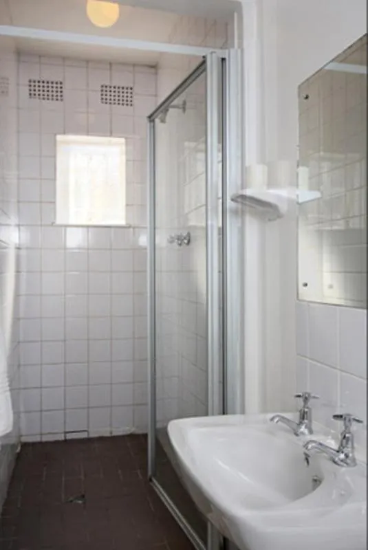 Bathroom in Vetho 1 Apartments OR Tambo Airport