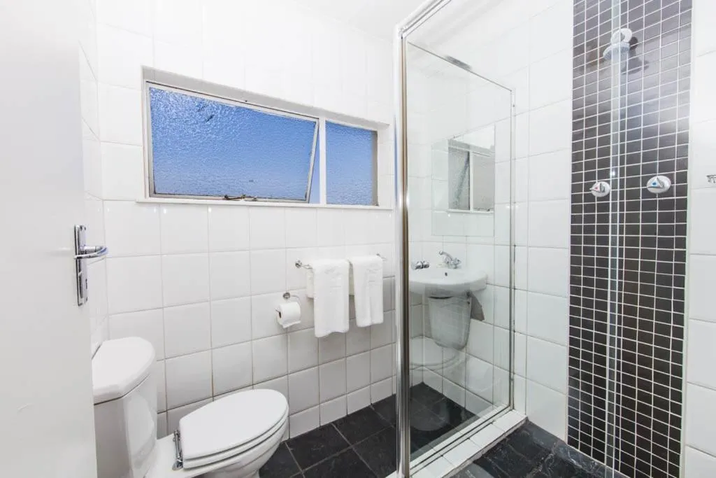 Bathroom in Vetho 1 Apartments OR Tambo Airport
