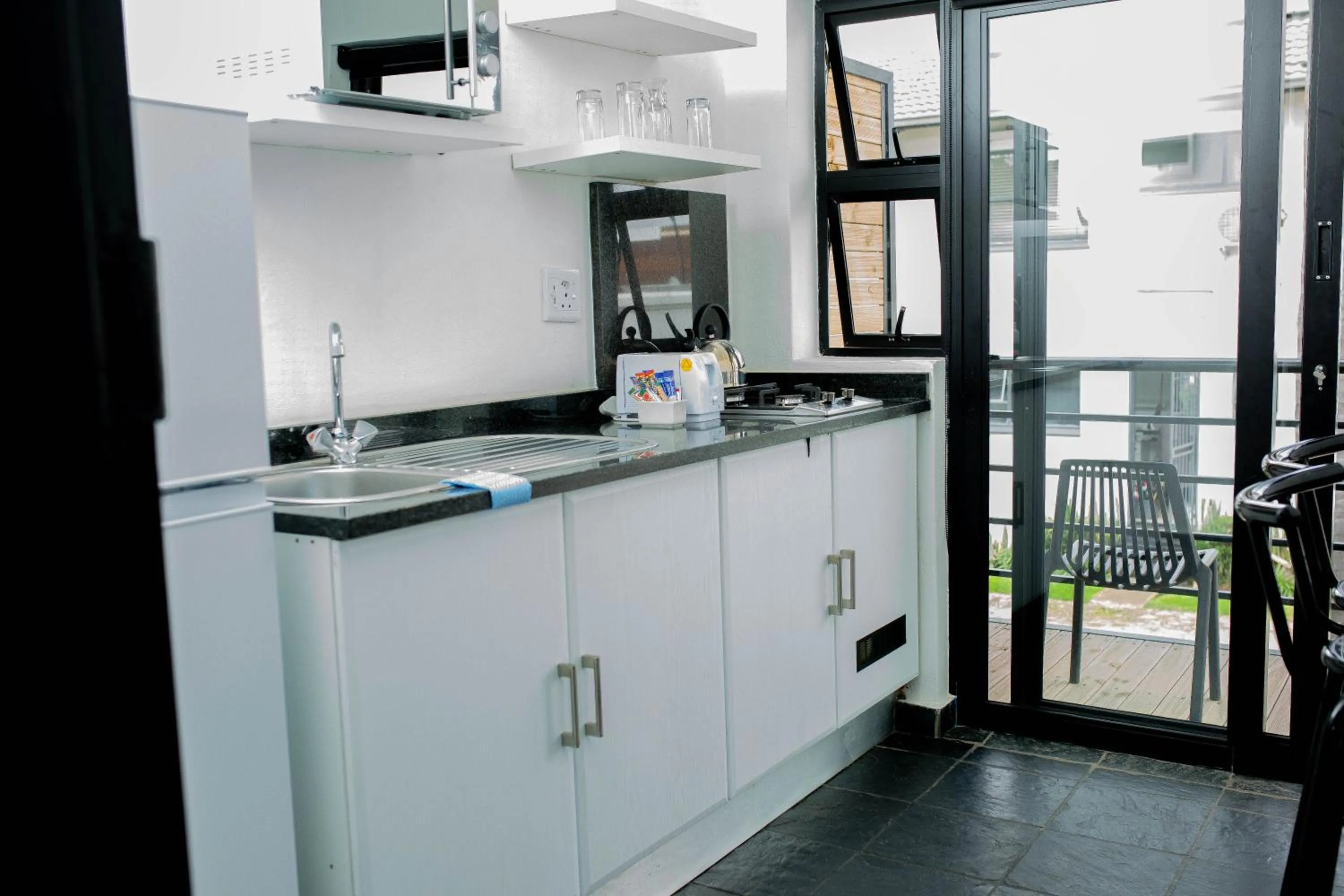 Balcony/Terrace in Vetho 1 Apartments OR Tambo Airport