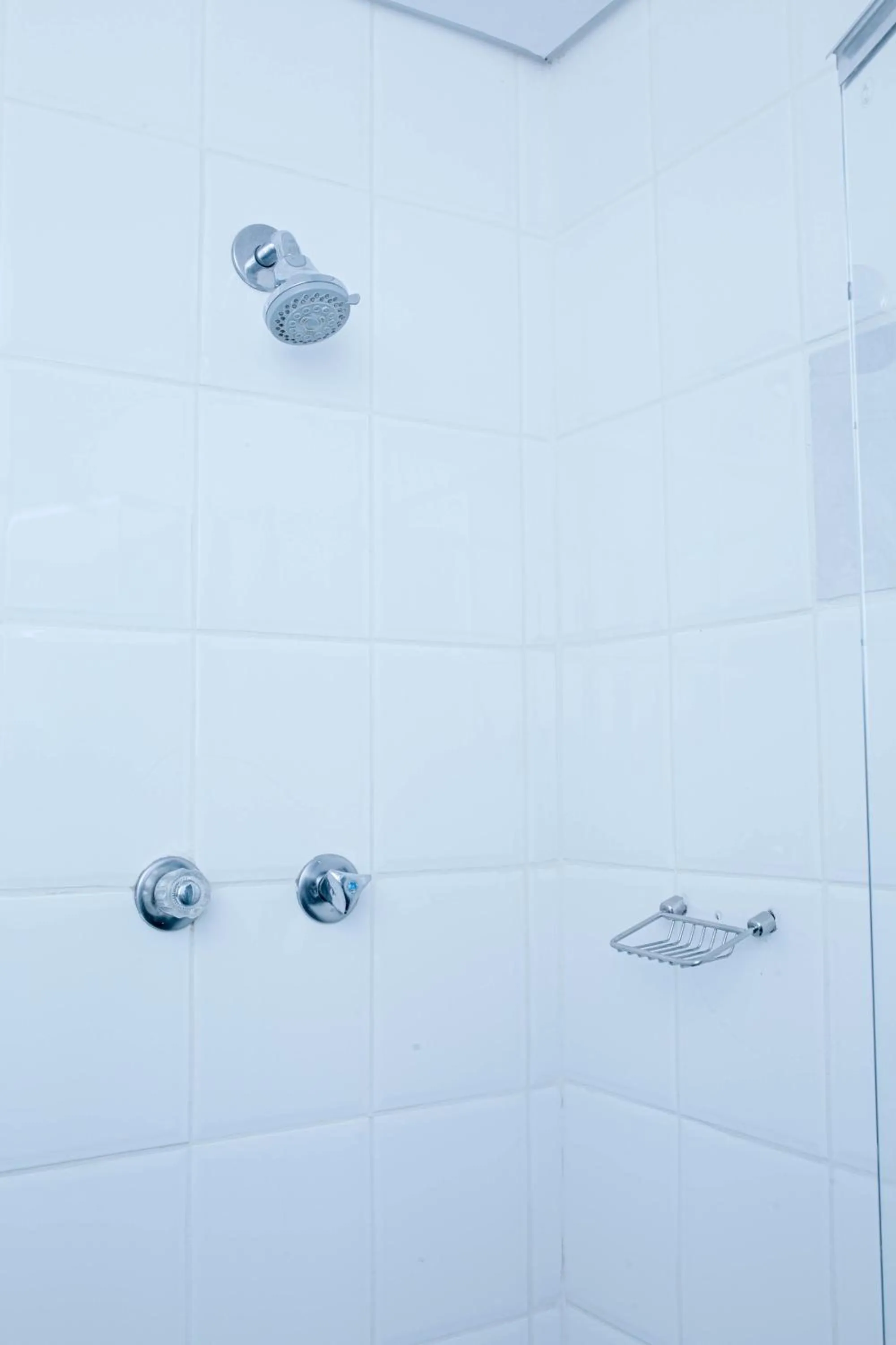 Shower in Vetho 1 Apartments OR Tambo Airport
