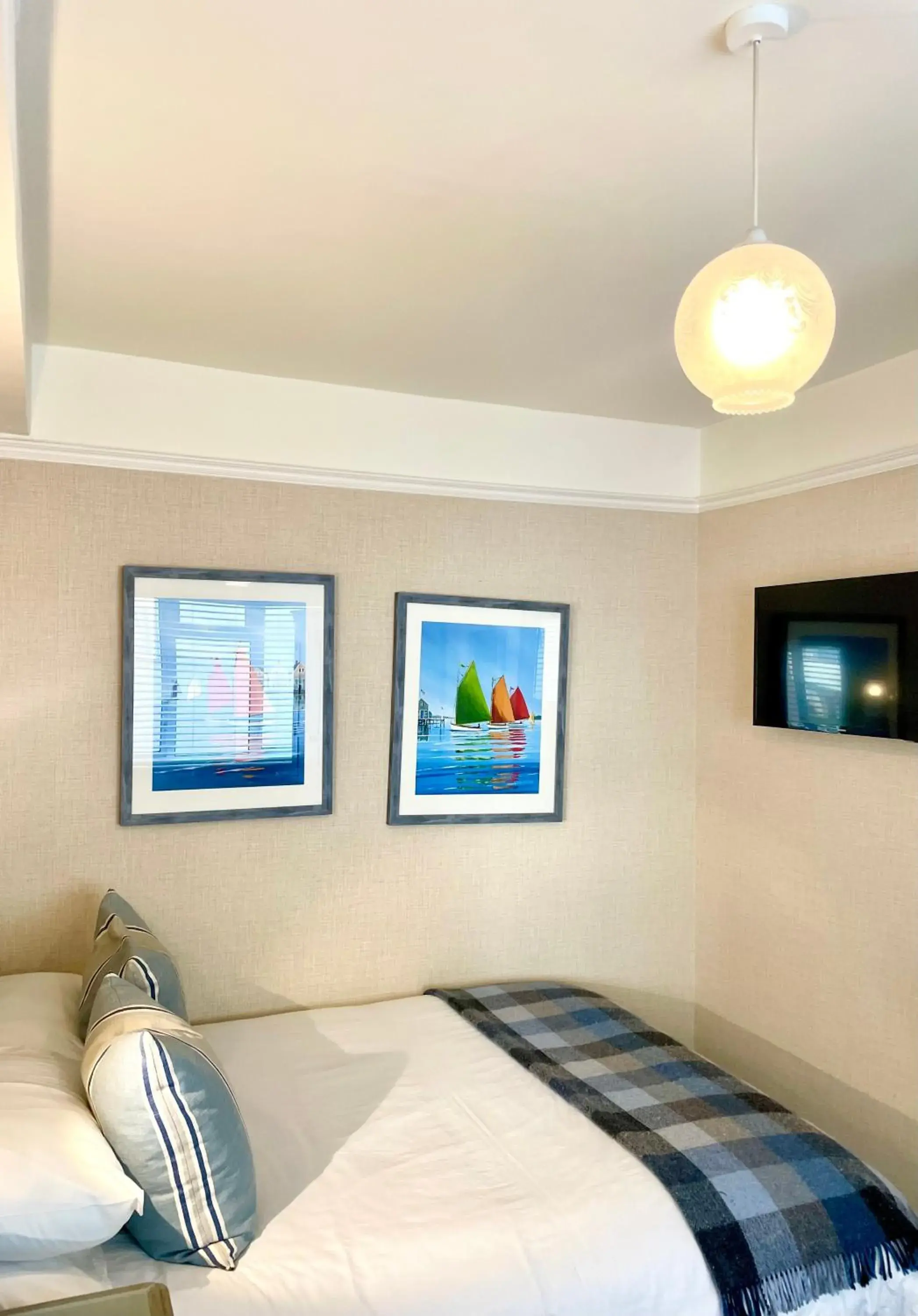 Classic Compact Room with Double Bed in The Beachcroft Hotel, BW Signature Collection Classic Compact Room with Double Bed in The Beachcroft Hotel, BW Signature Collection