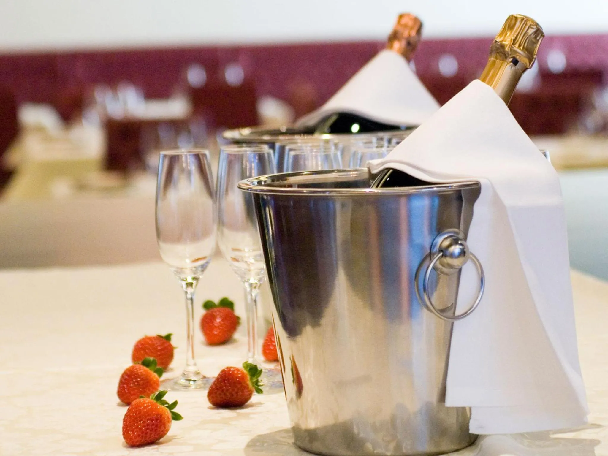 Restaurant/places to eat in Hotel Glamour