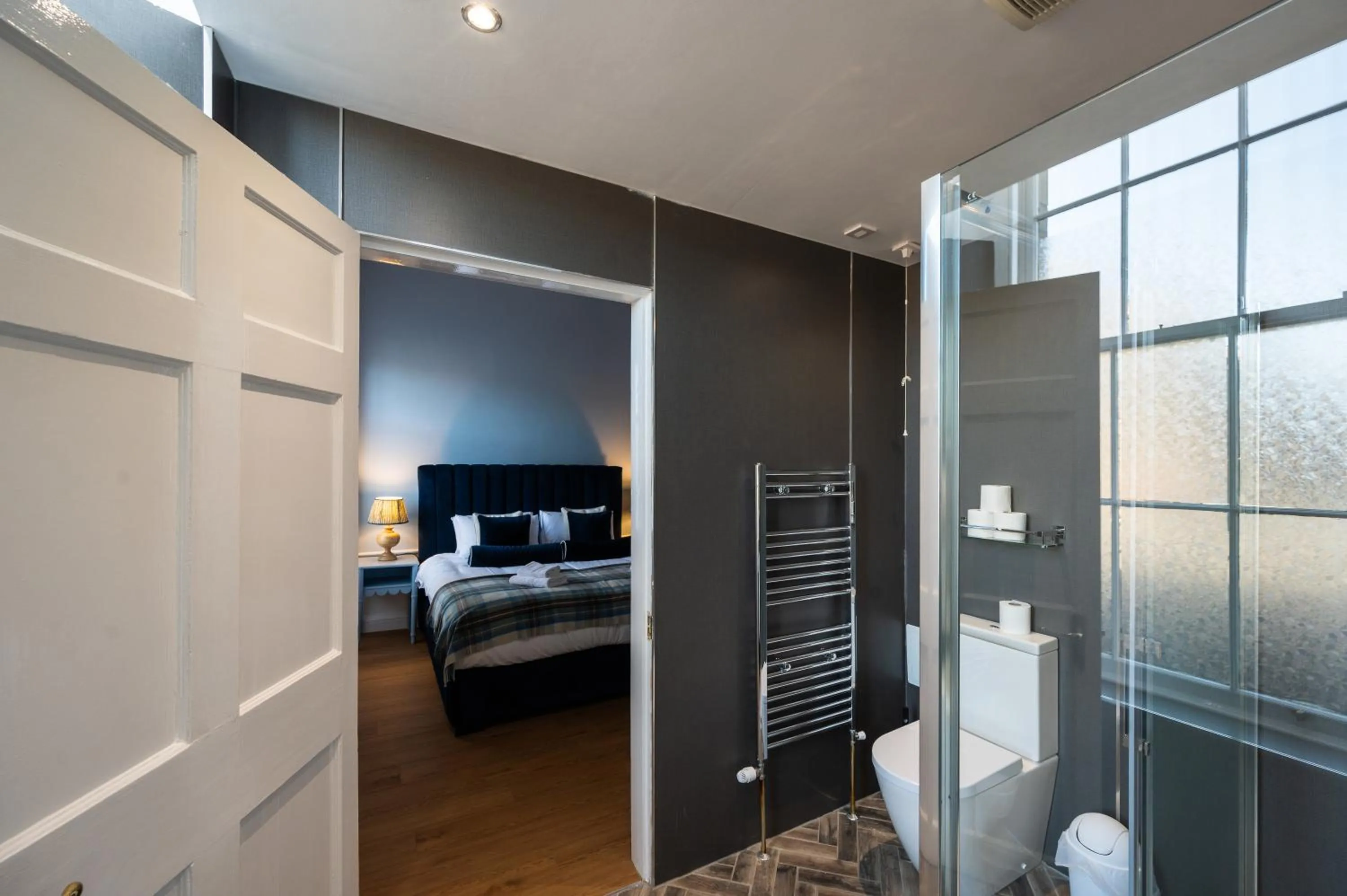 Shower in No. 53 Frederick Street