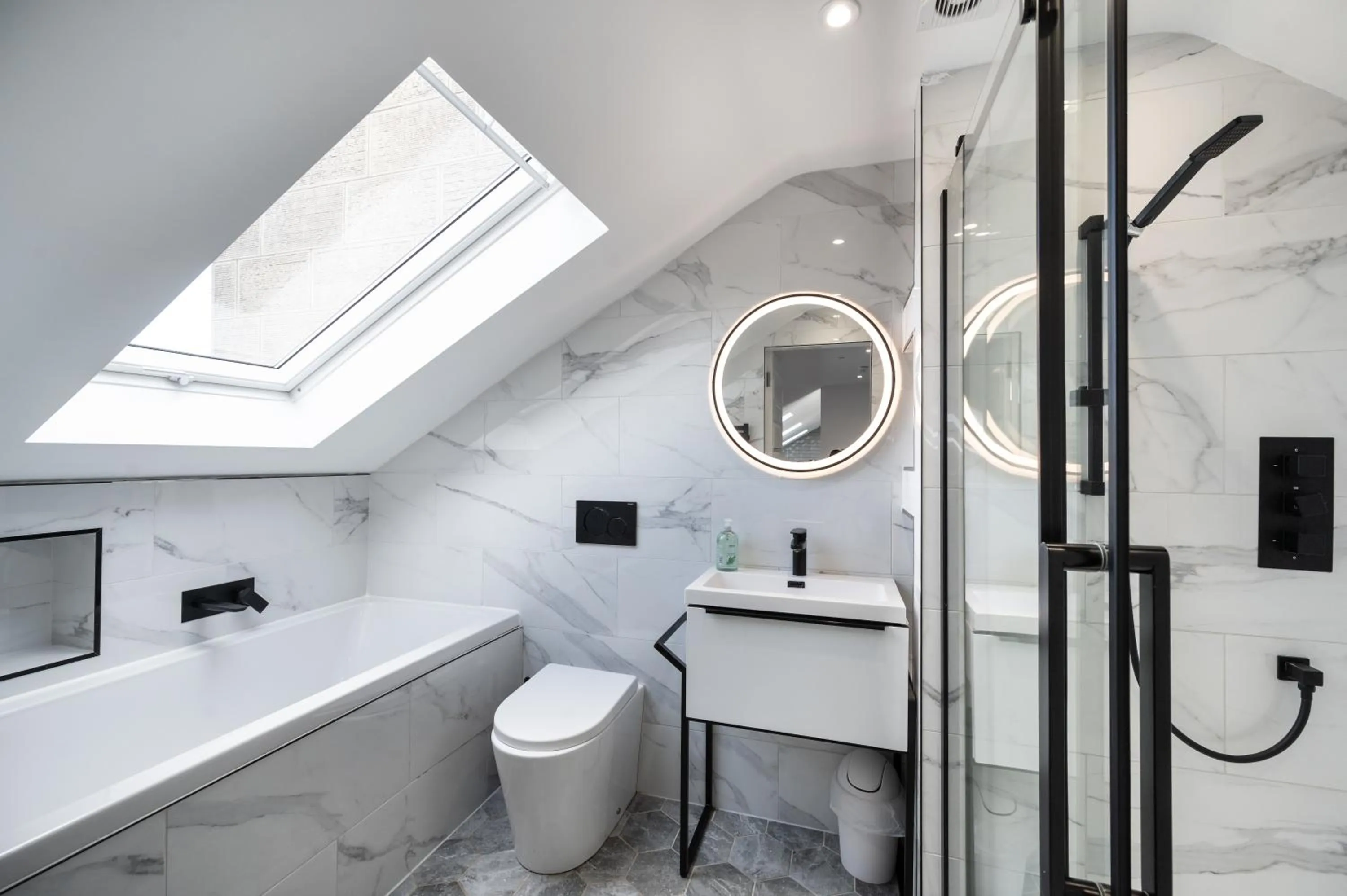 Shower in No. 53 Frederick Street