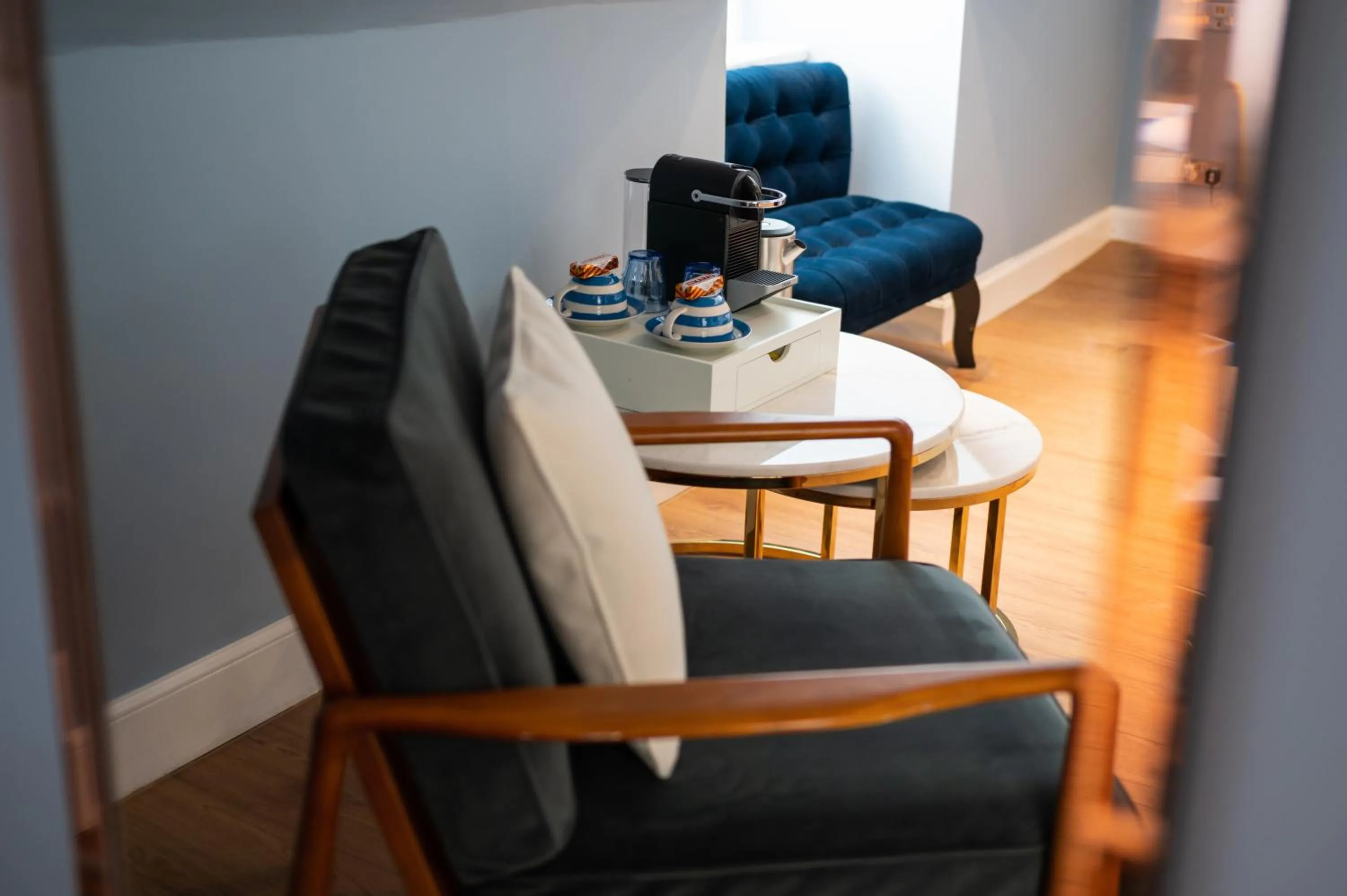 Coffee/tea facilities in No. 53 Frederick Street