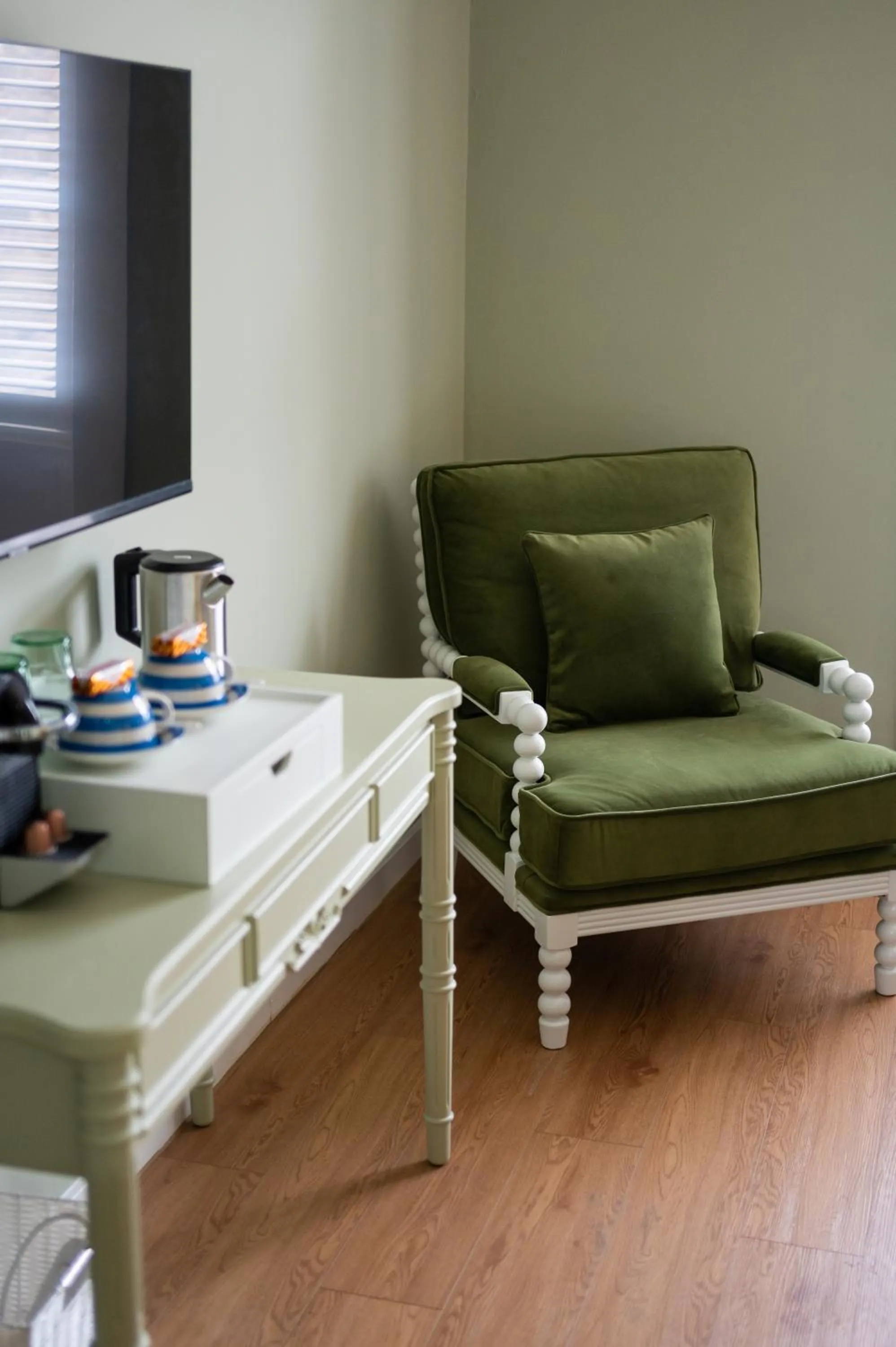 Coffee/tea facilities in No. 53 Frederick Street