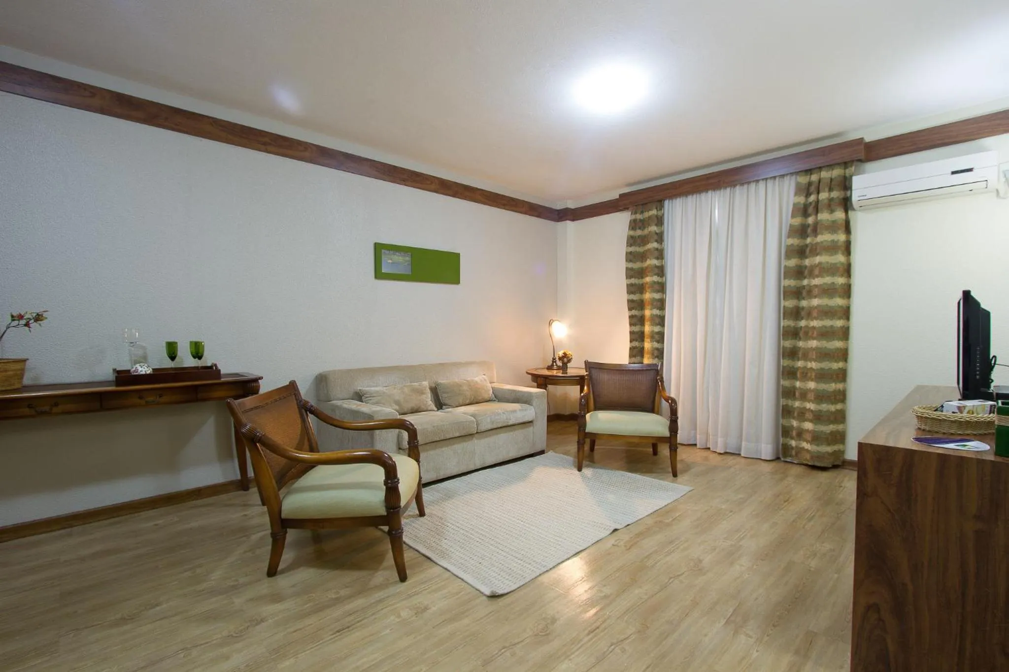 Living room in Hotel Le Canard Lages