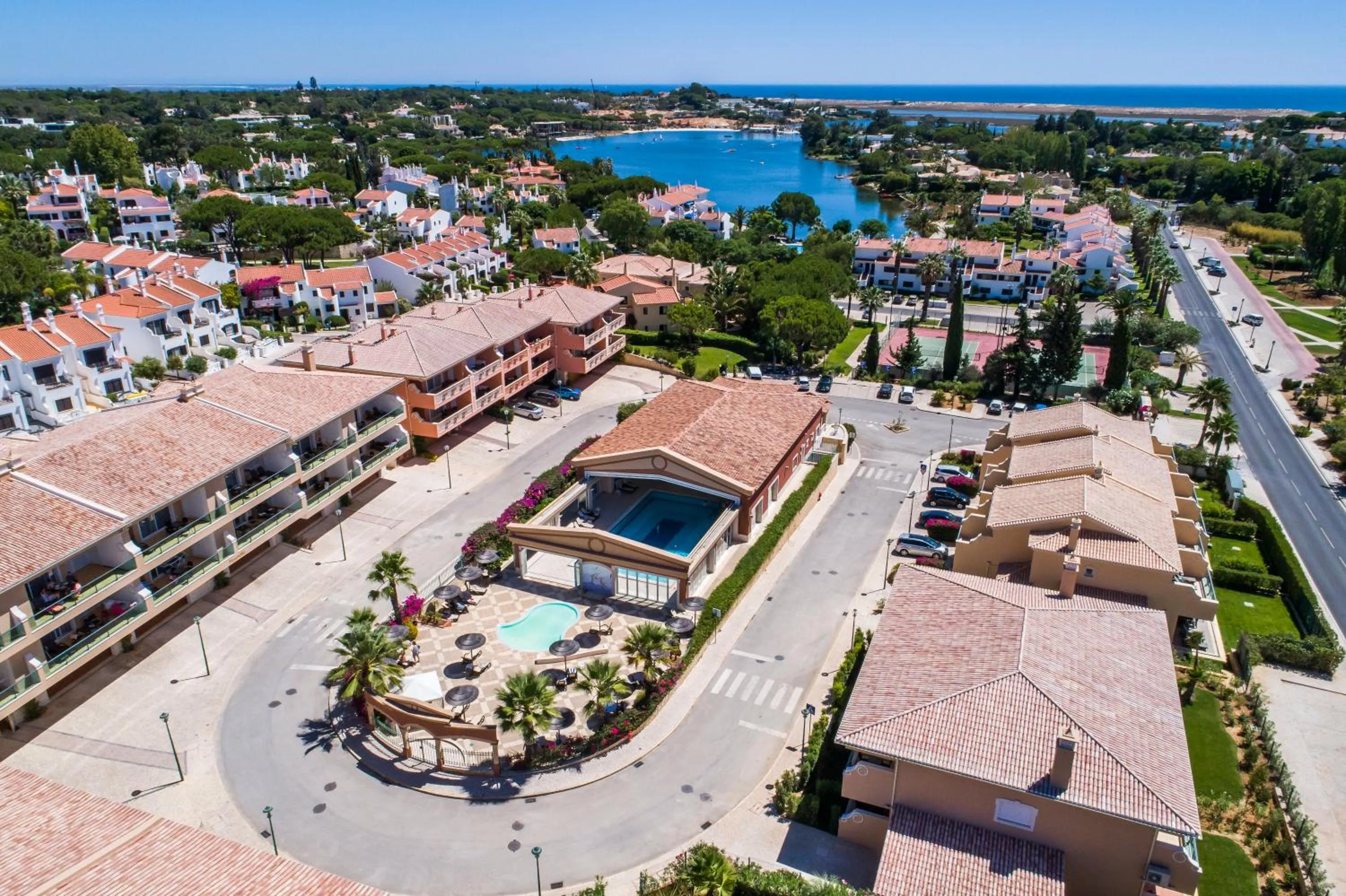 Lake view in Lakeside Country Club - Apartamentos Turísticos