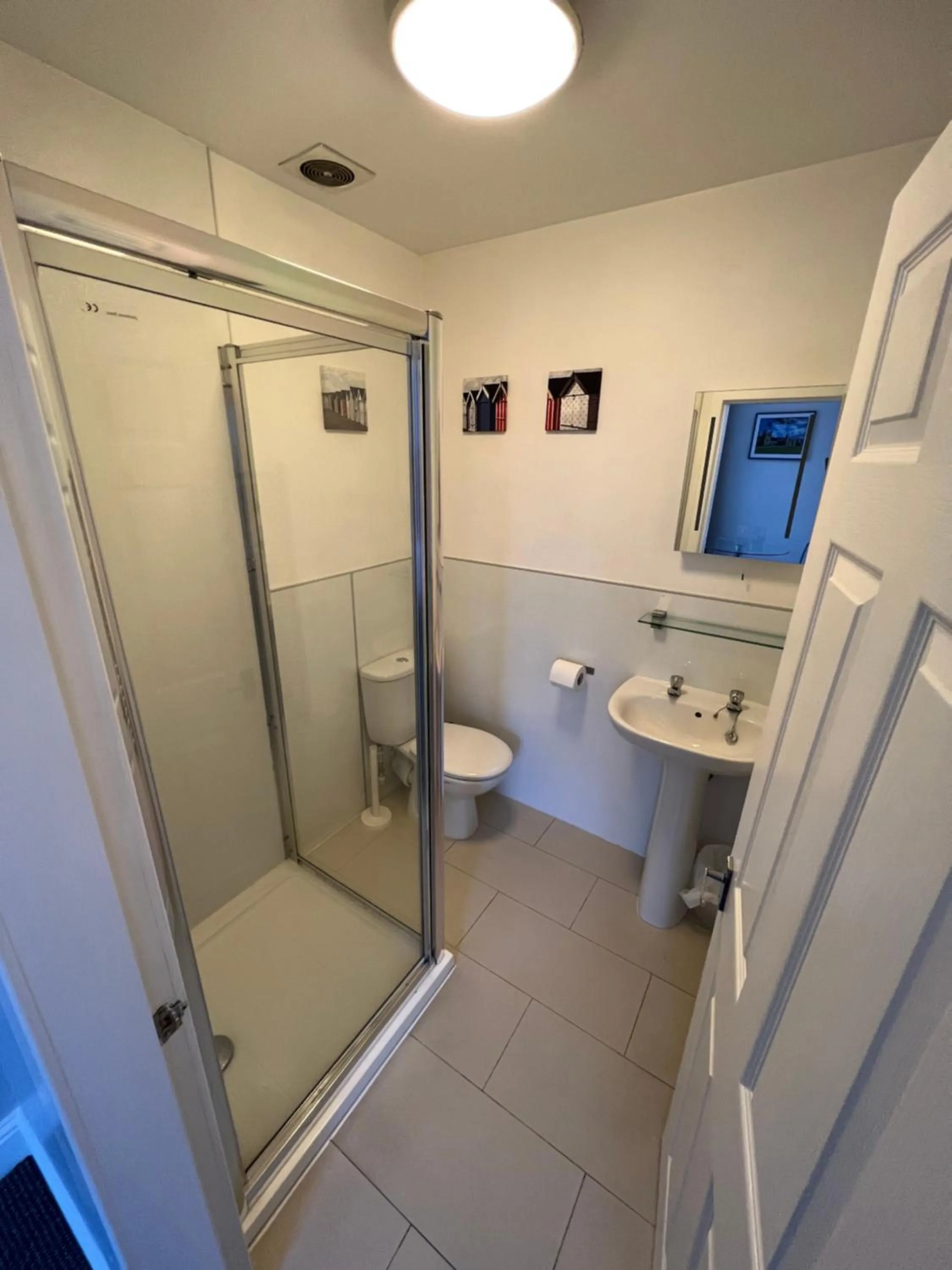 Bathroom in Lost Guest House Aberdeen