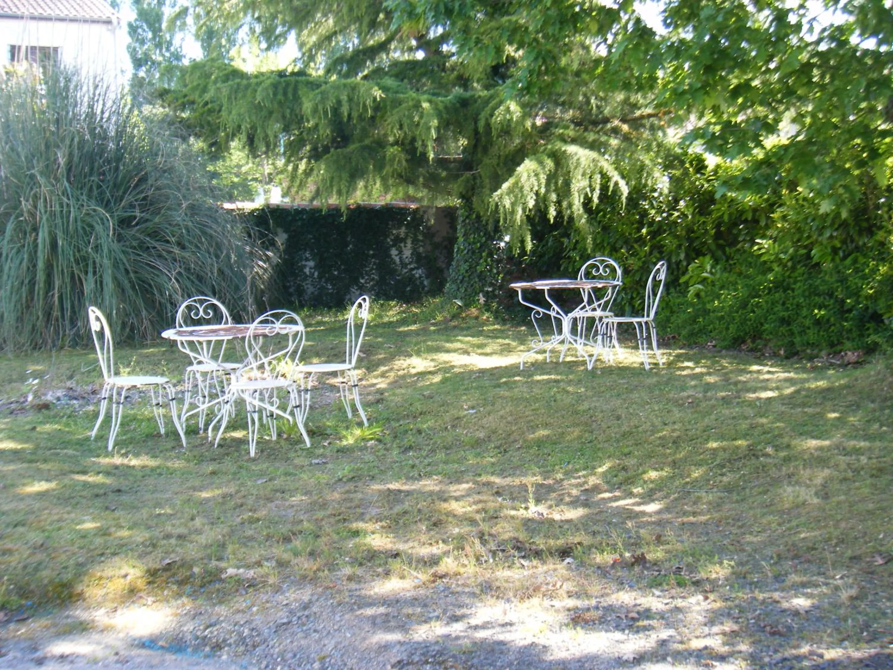 Family in Relais Motel de Maisonnay