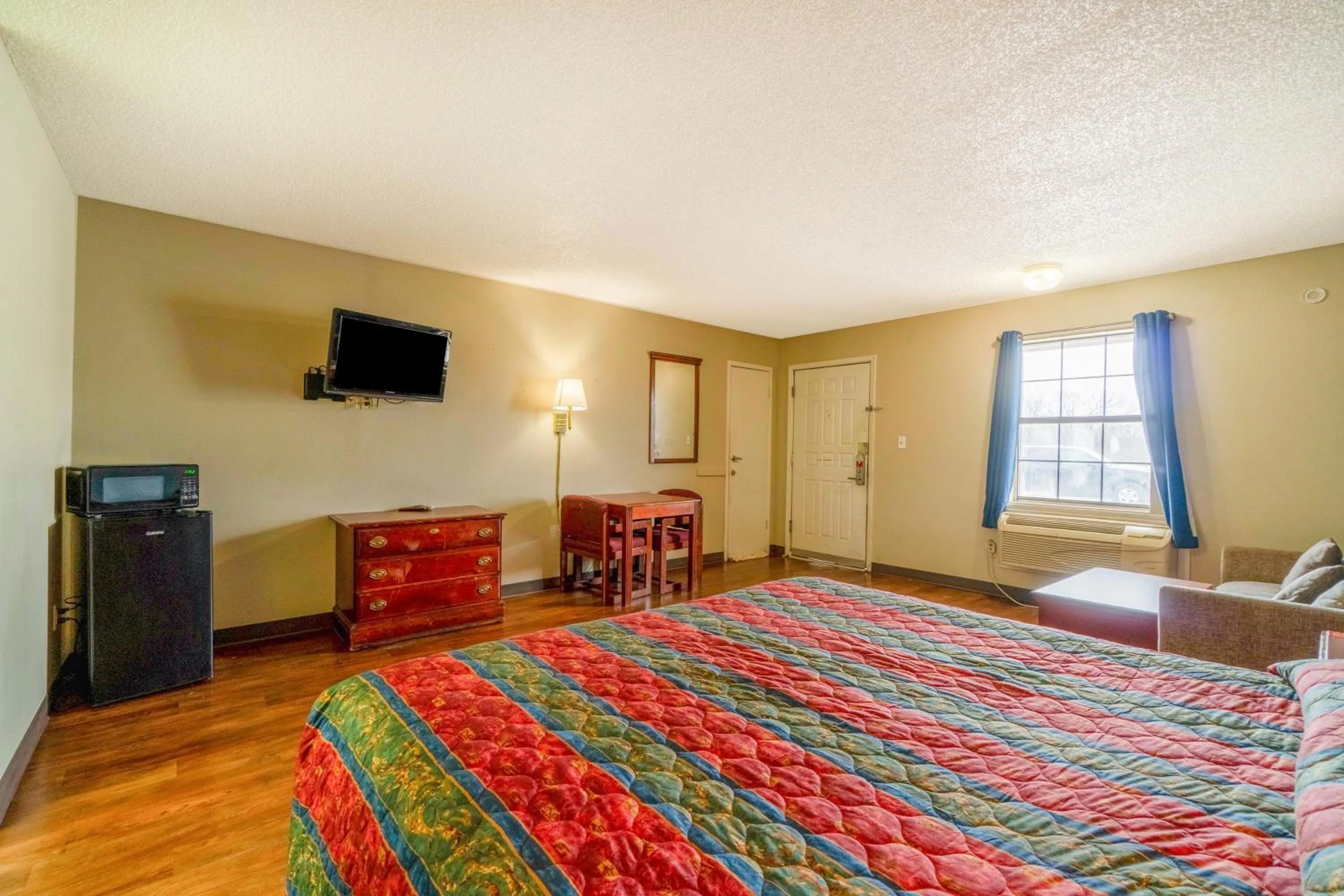 Bedroom, Bed in Executive Inn By OYO Mineral Wells US-180