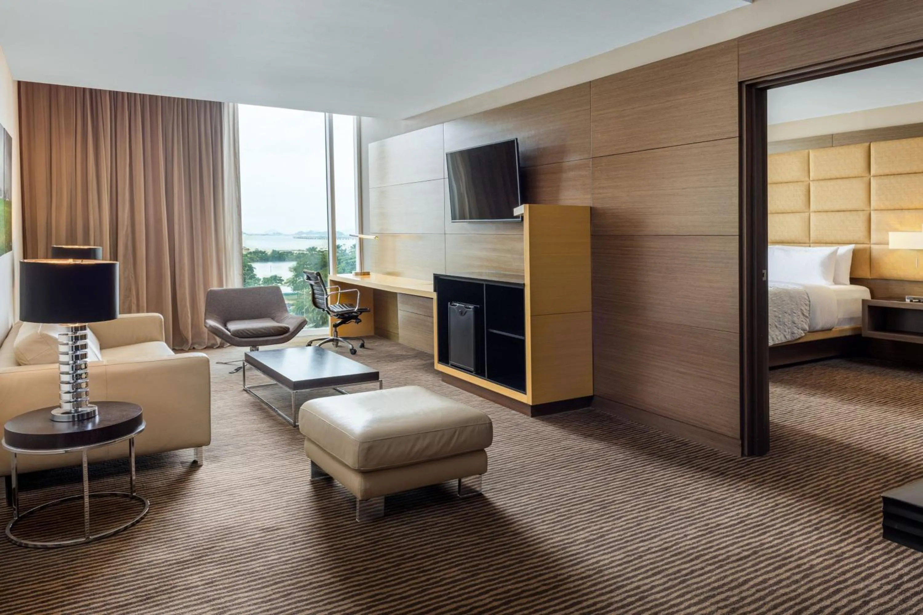 Photo of the whole room in Le Meridien Panama