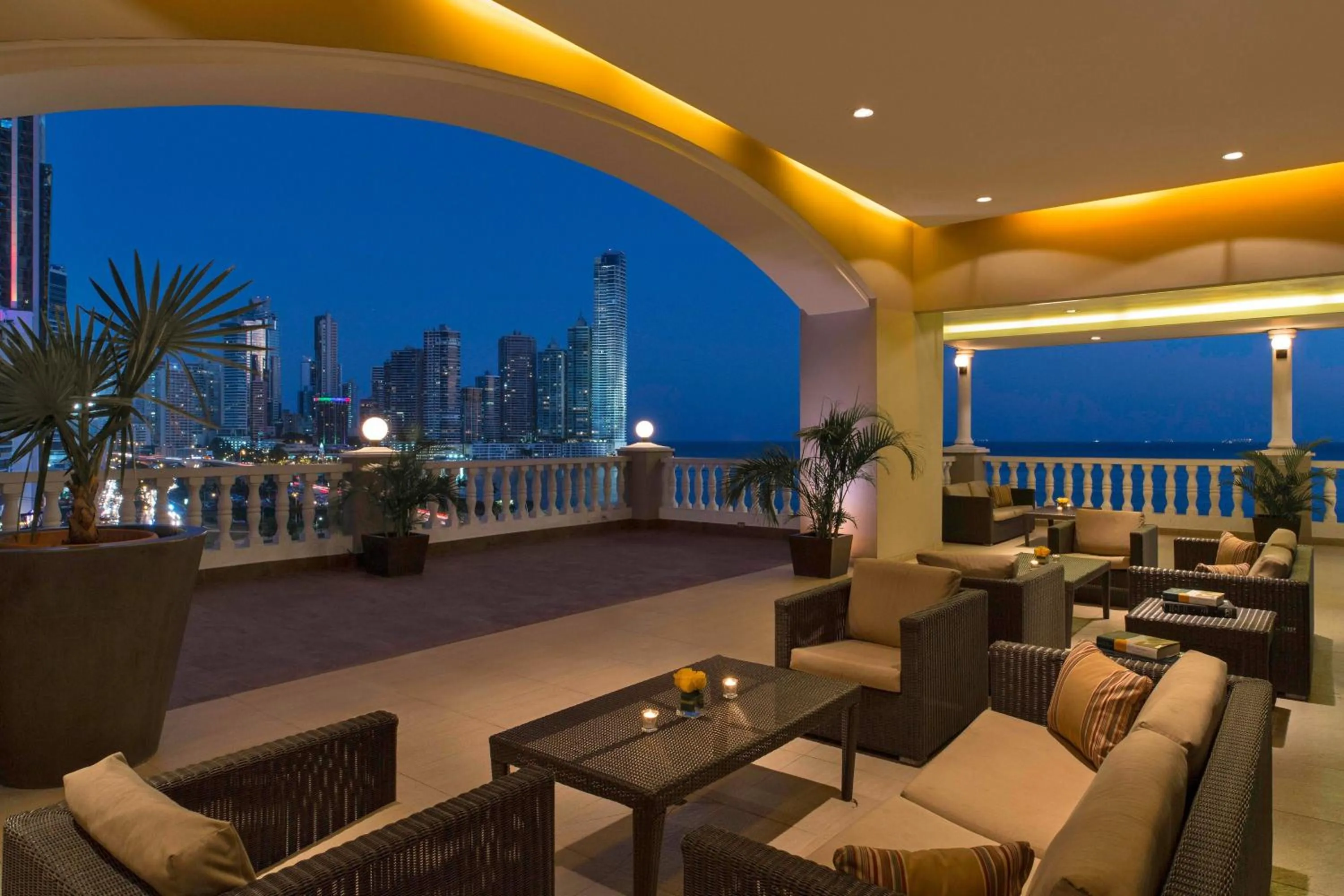 Swimming pool in Le Meridien Panama