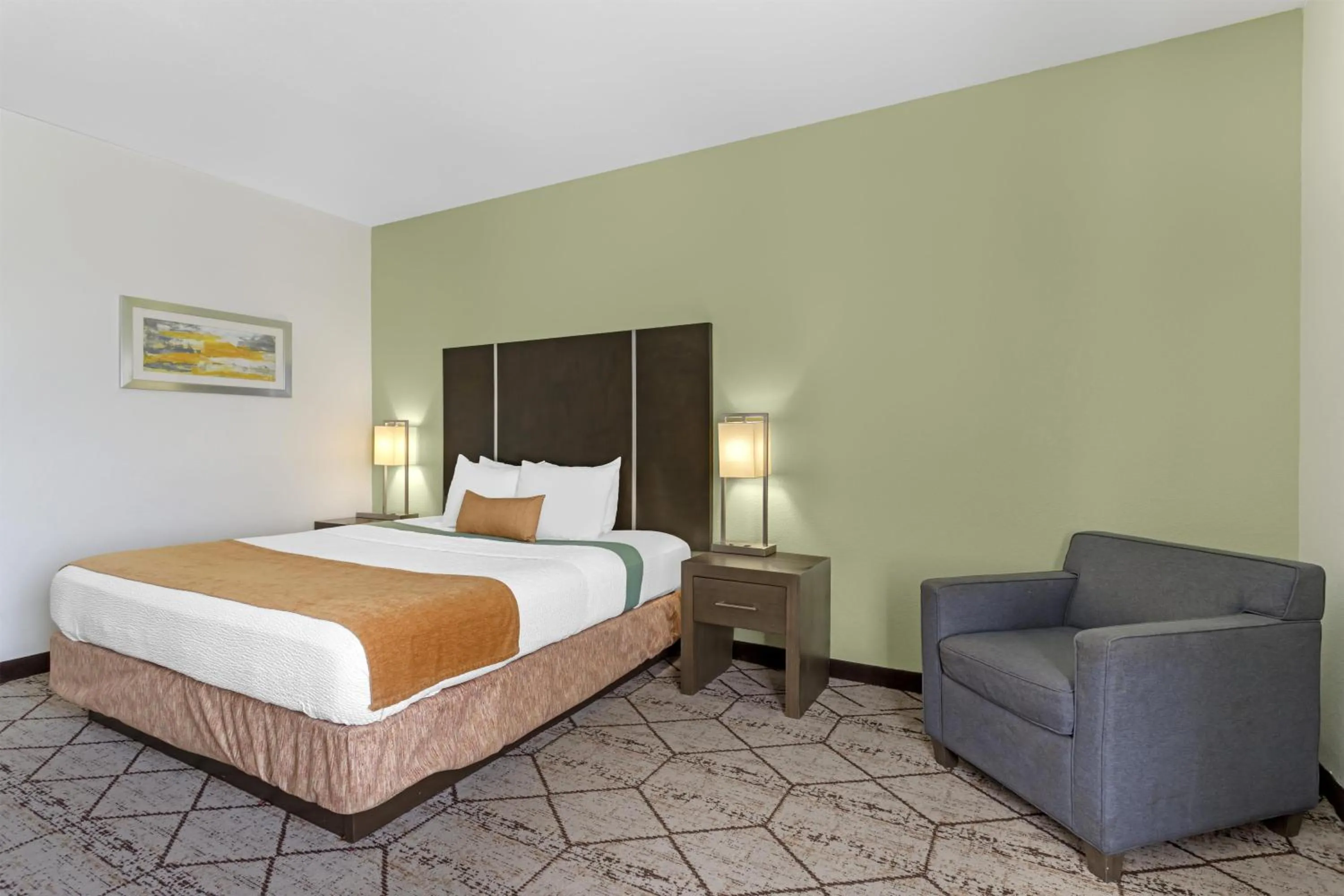 Bedroom, Bed in Best Western Plus North Houston Inn & Suites