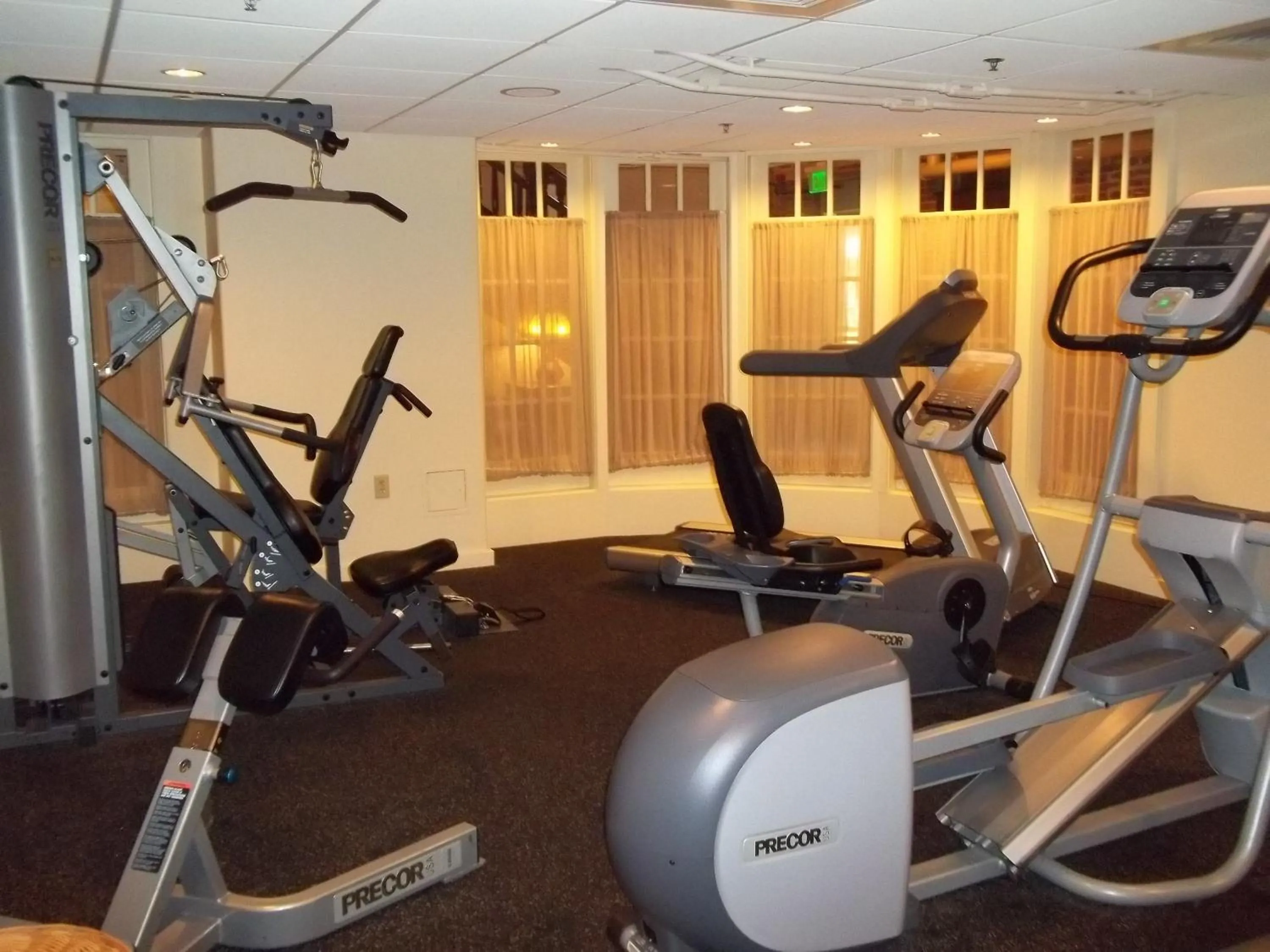 Fitness centre/facilities in The Common Man Inn & Restaurant