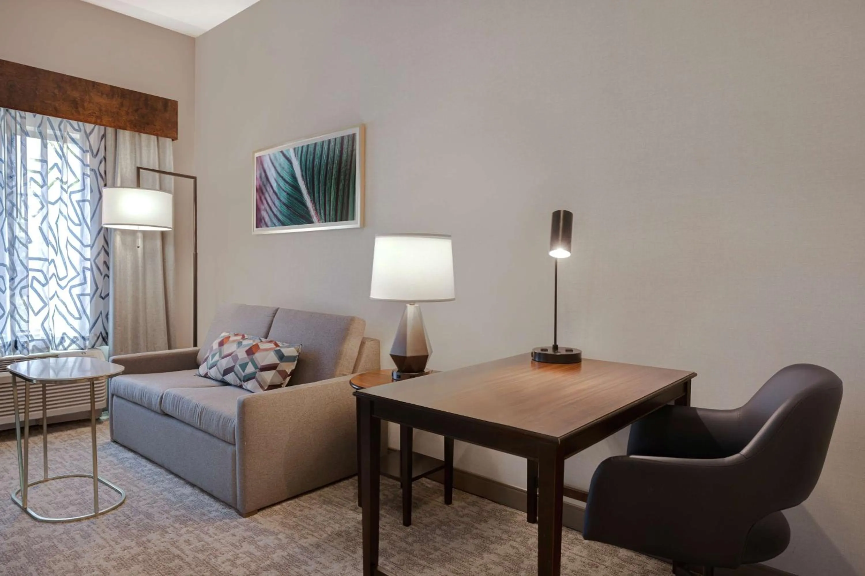 Living room in Hampton Inn & Suites San Luis Obispo