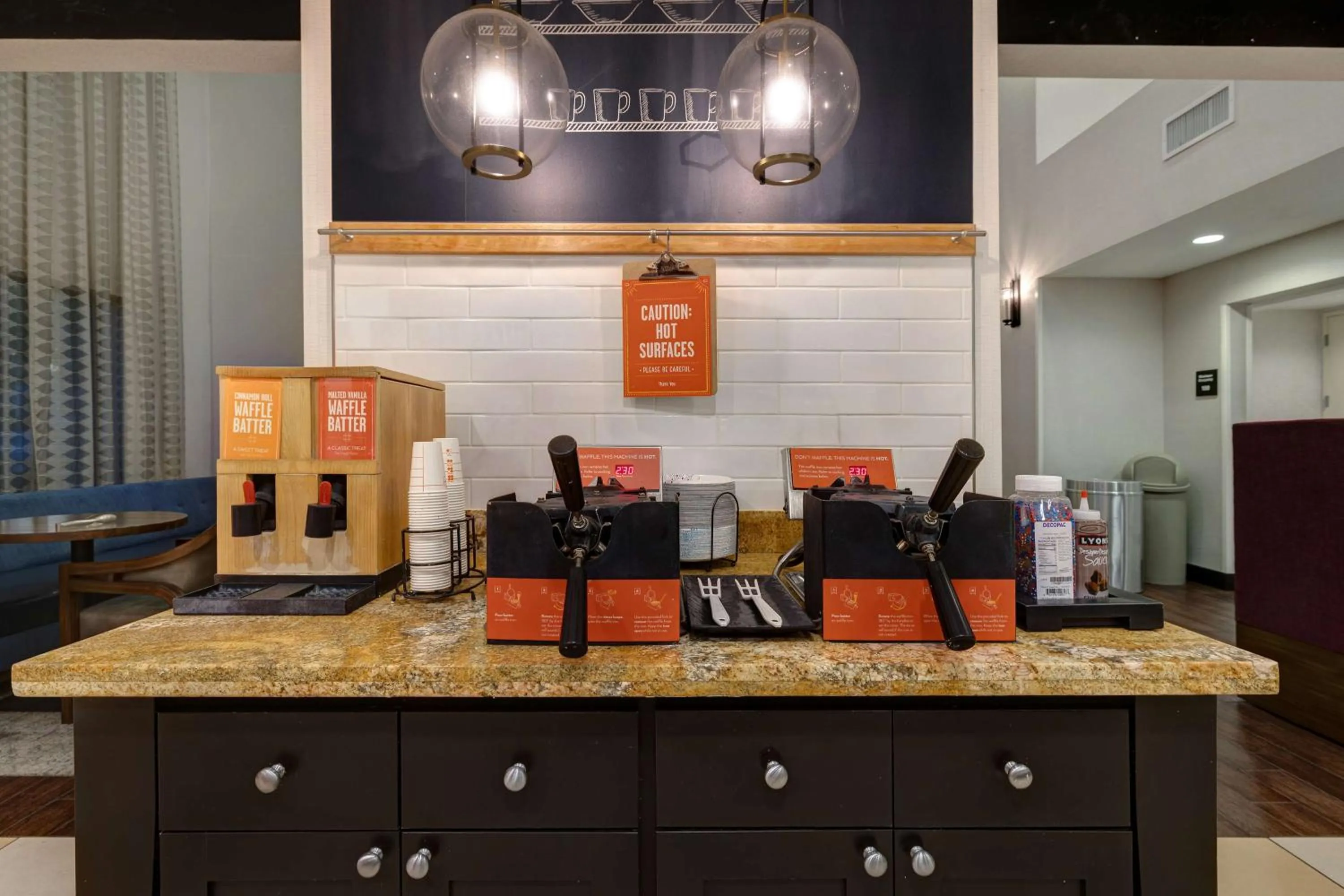 Breakfast in Hampton Inn & Suites San Luis Obispo