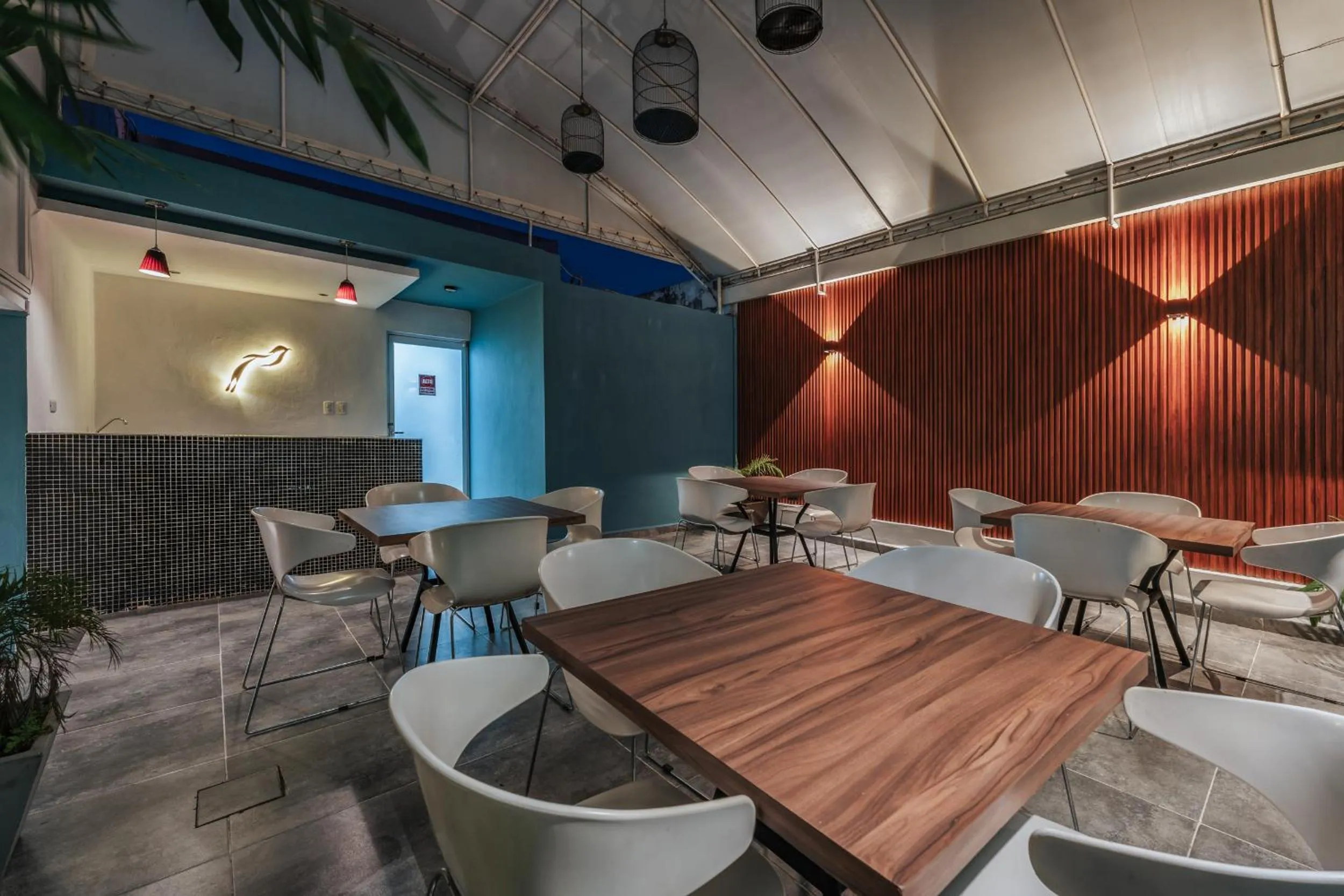 Dining area in Hotel Casa Nova, Merida