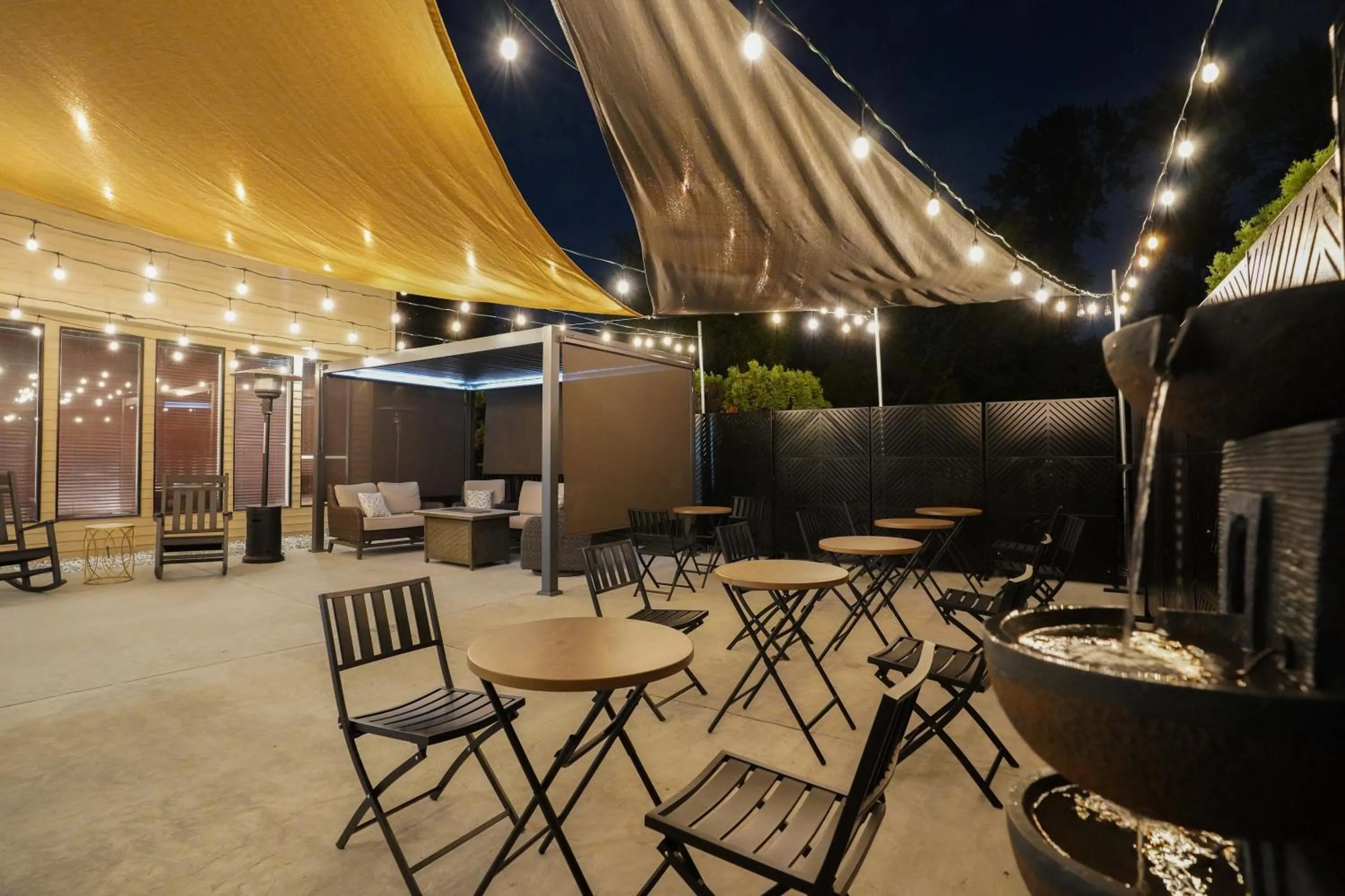 Patio in Ramada by Wyndham Tukwila Southcenter